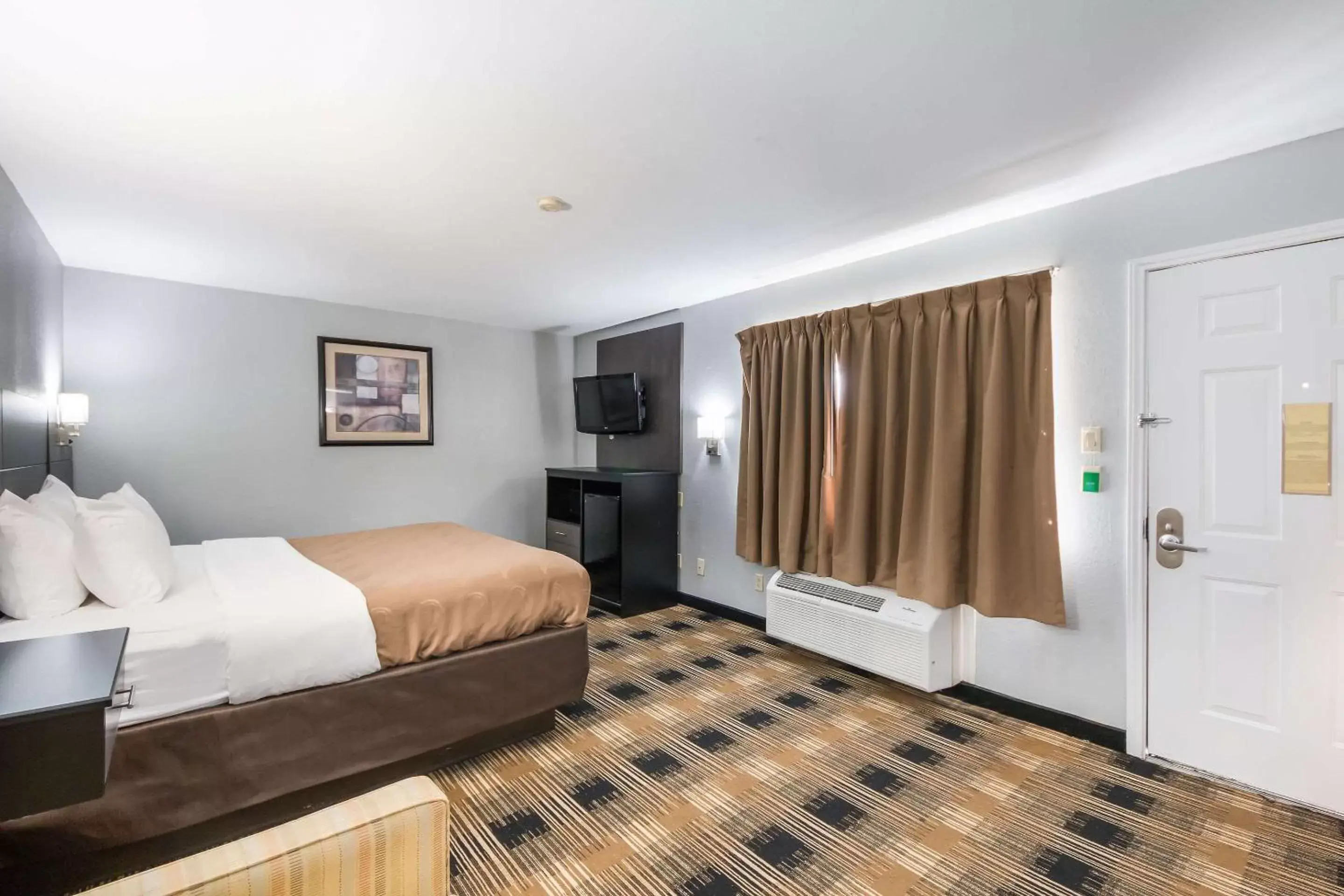 Photo of the whole room in Quality Inn Medical Center Photo of the whole room in Quality Inn Medical Center