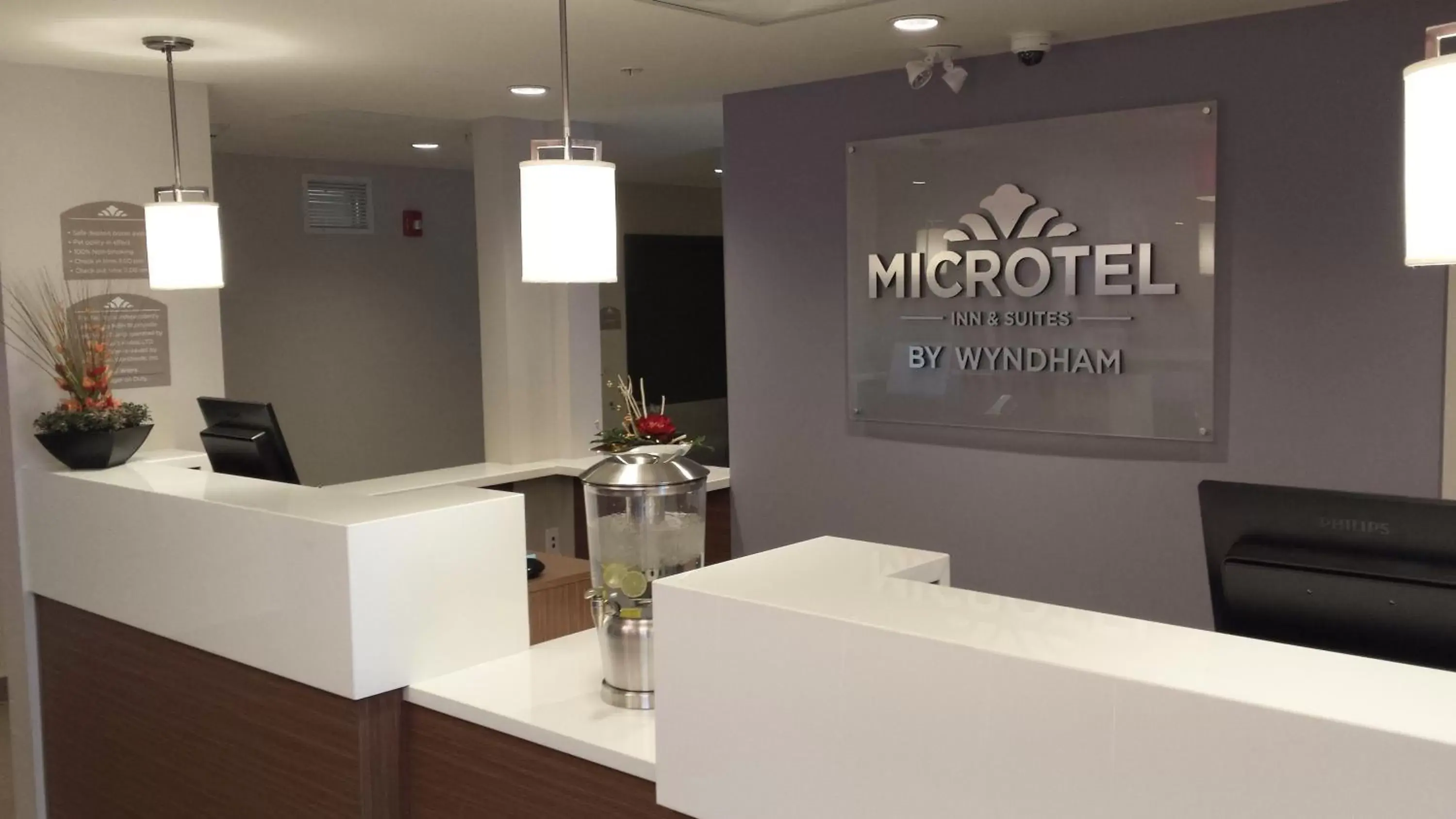 Lobby or reception in Microtel Inn & Suites by Wyndham Bonnyville