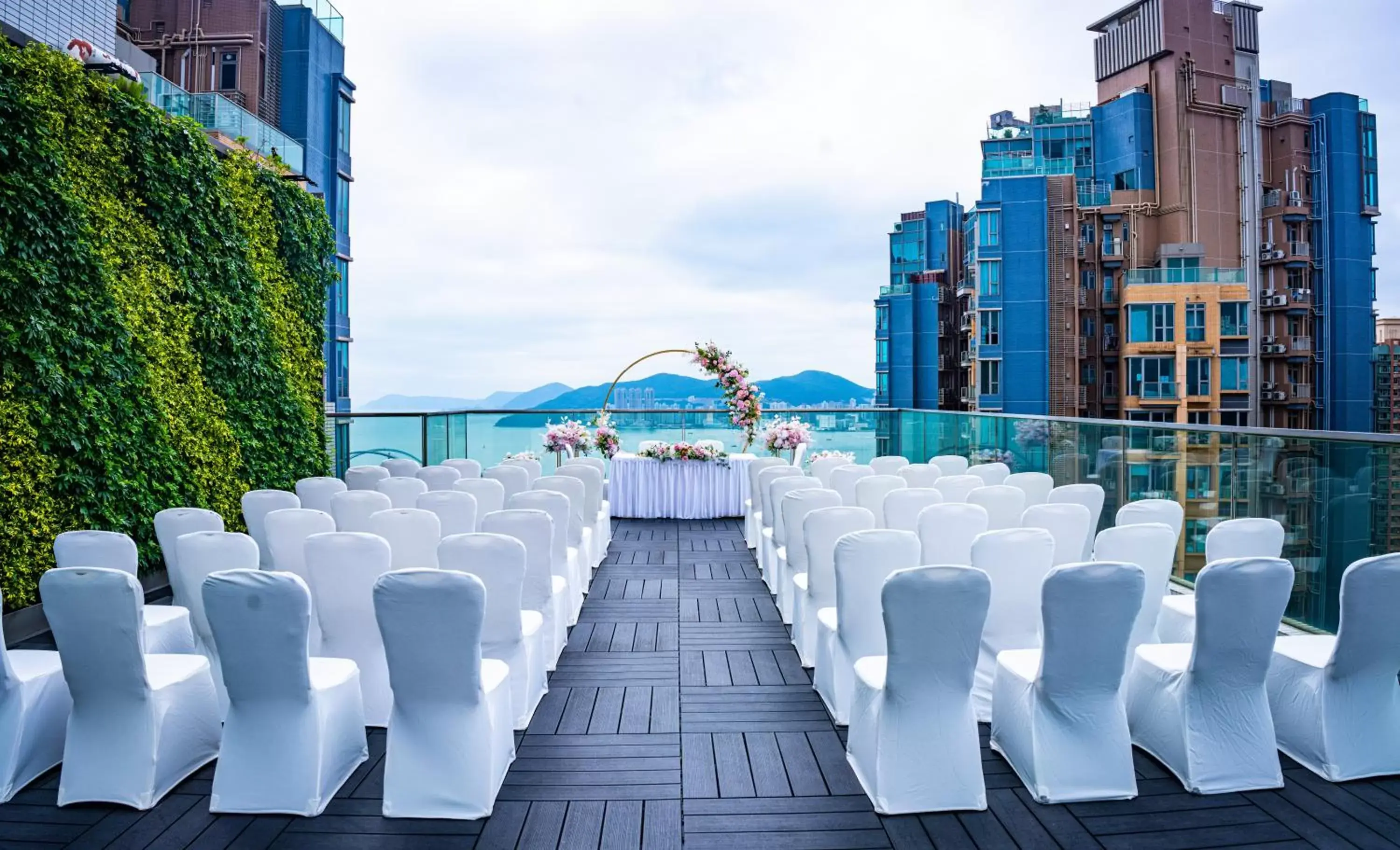 wedding in Crowne Plaza Hong Kong Kowloon East, an IHG Hotel