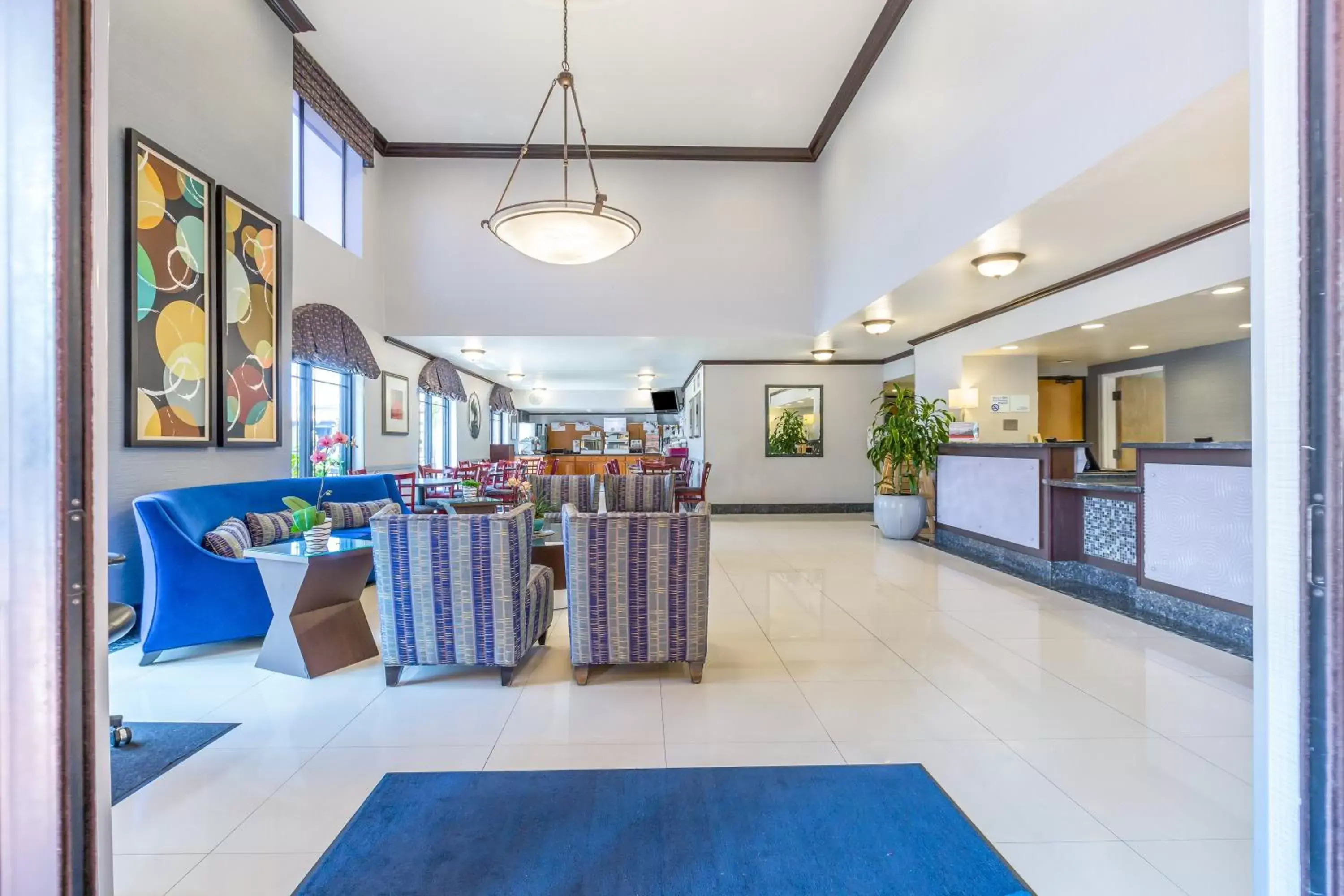 Property building, Lobby/Reception in Holiday Inn Express San Diego - Sea World Area, an IHG Hotel