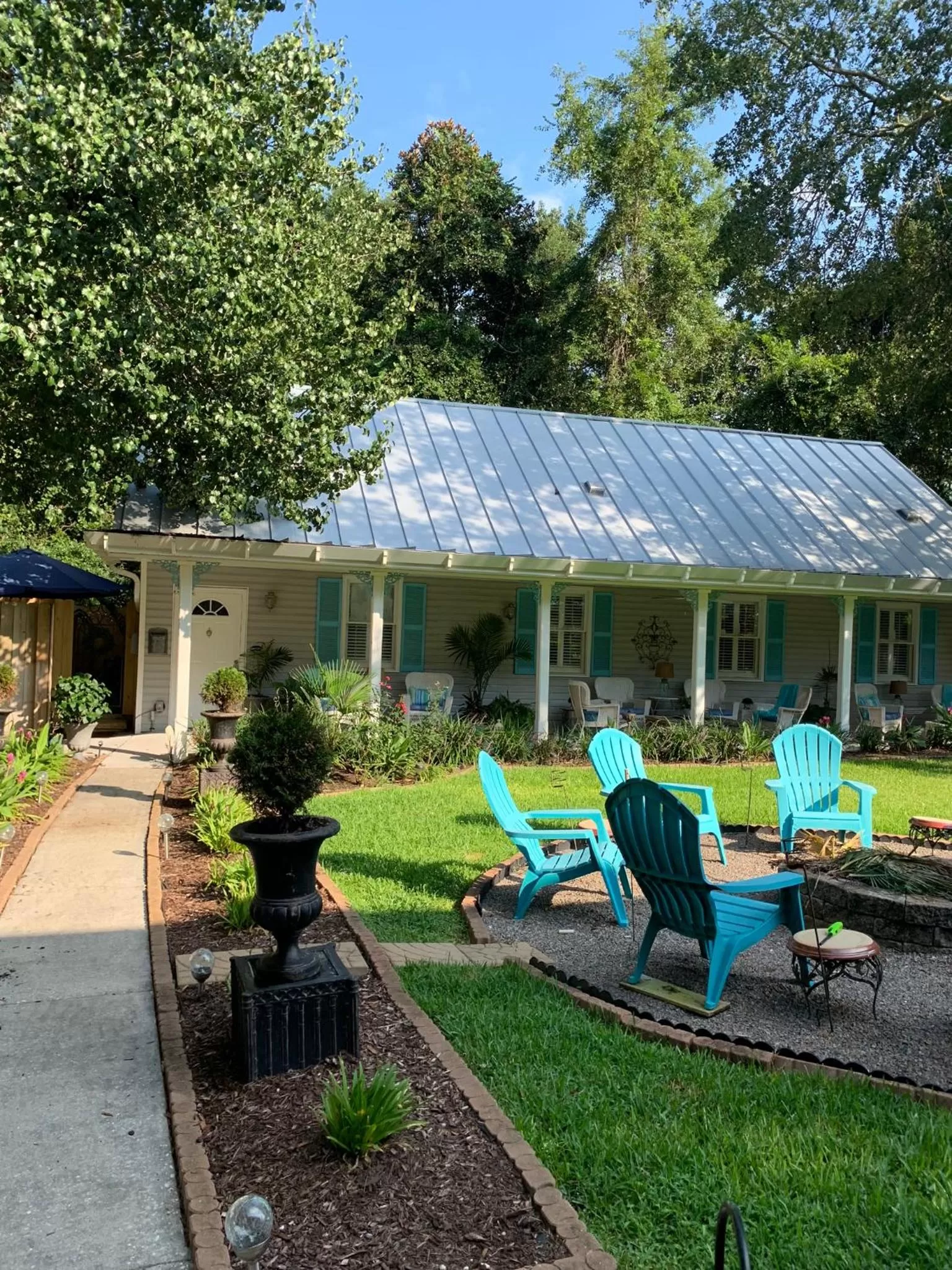 Property Building in Caroline's Bed and Breakfast