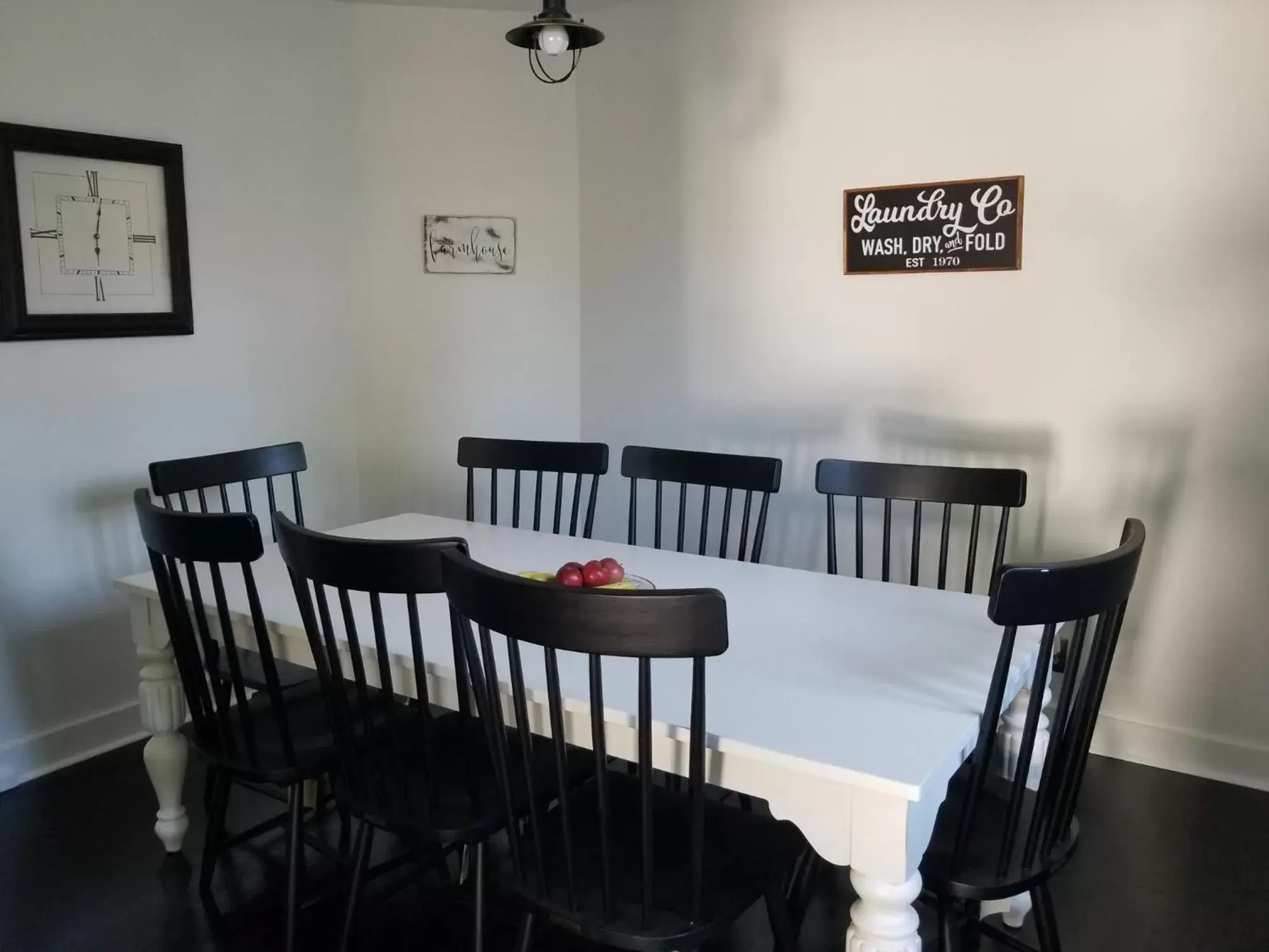 Coffee/tea facilities, Dining Area in Charlevoix House