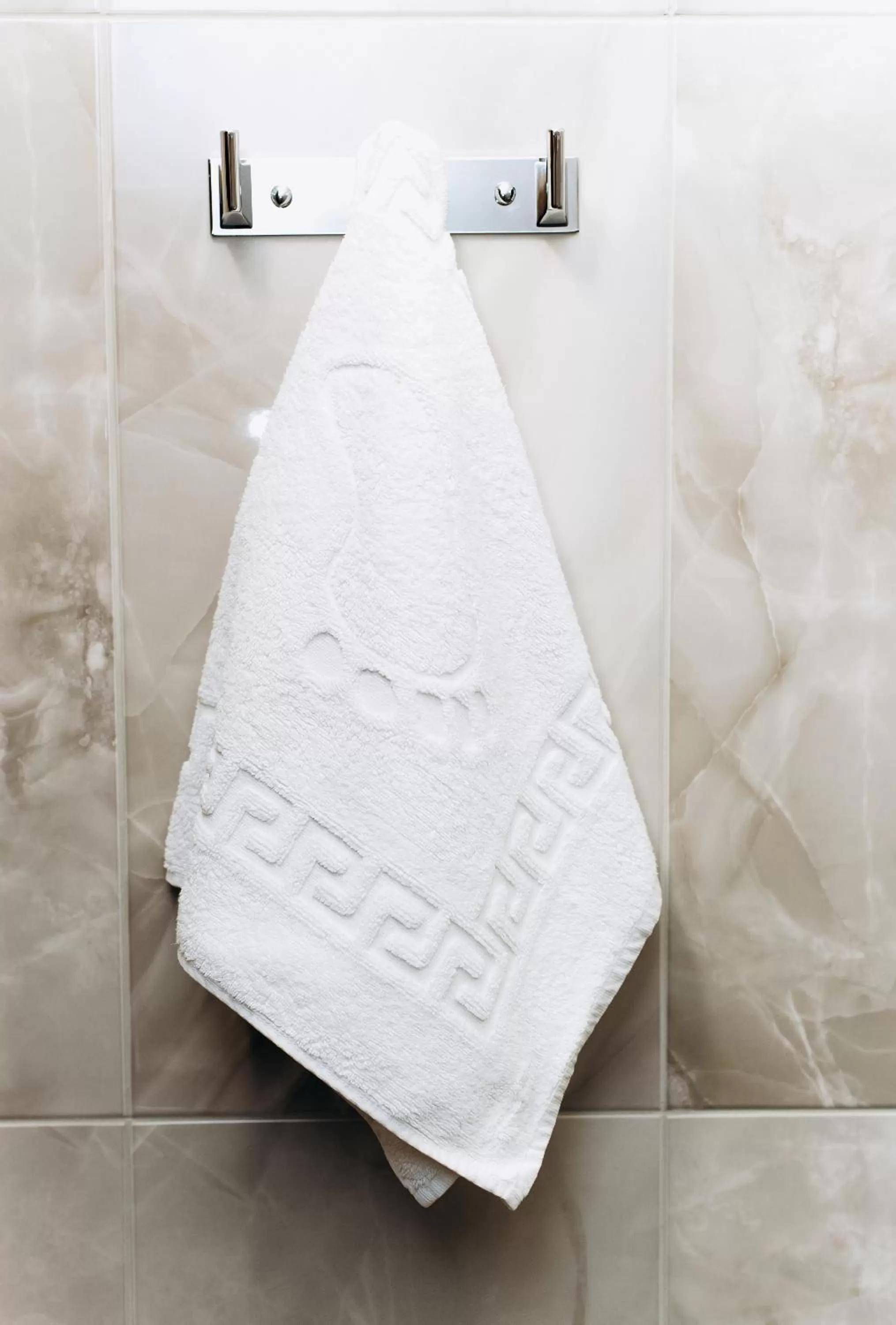 Shower in Eduard Hotel