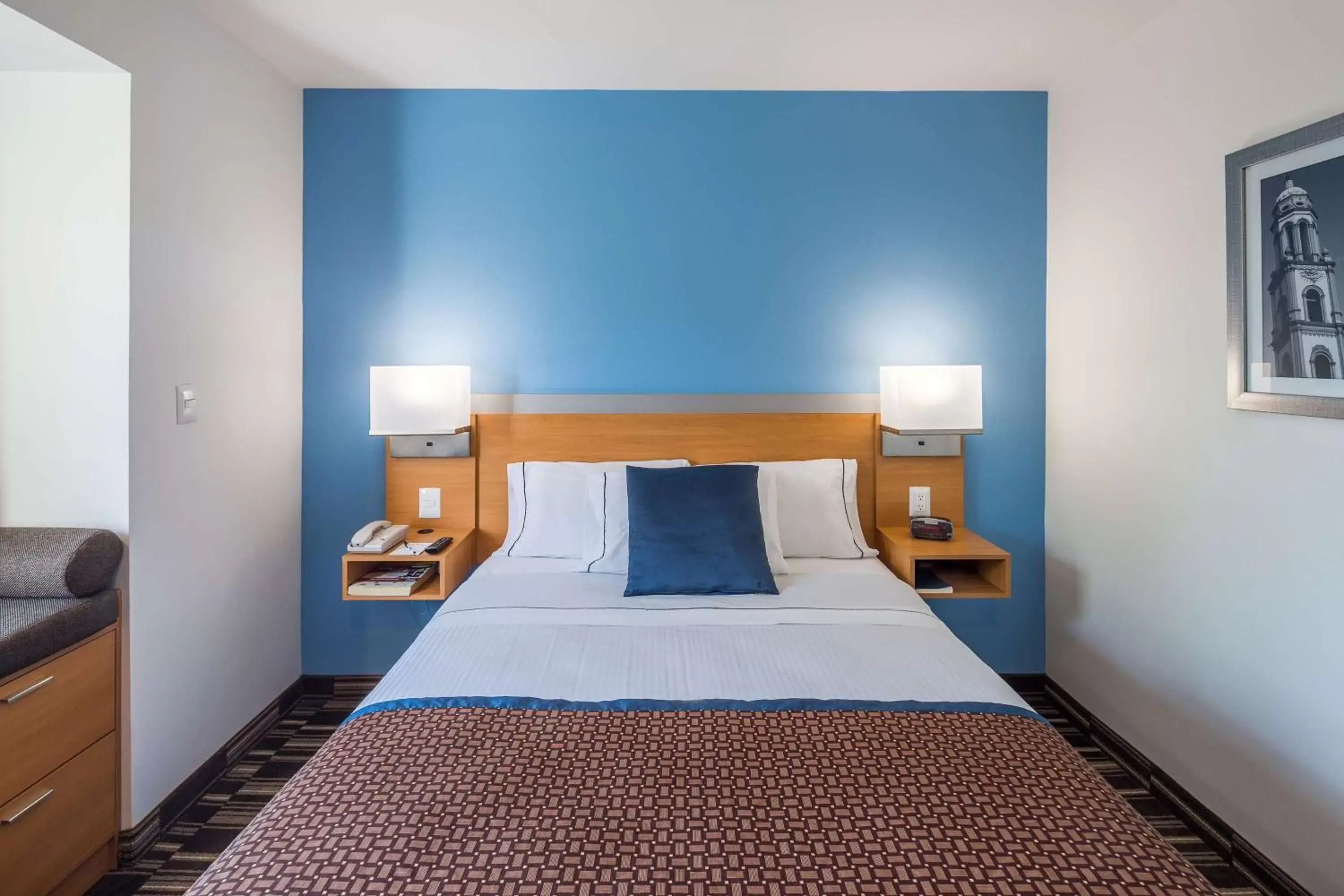 Photo of the whole room, Bed in Microtel Inn & Suites by Wyndham Culiacán