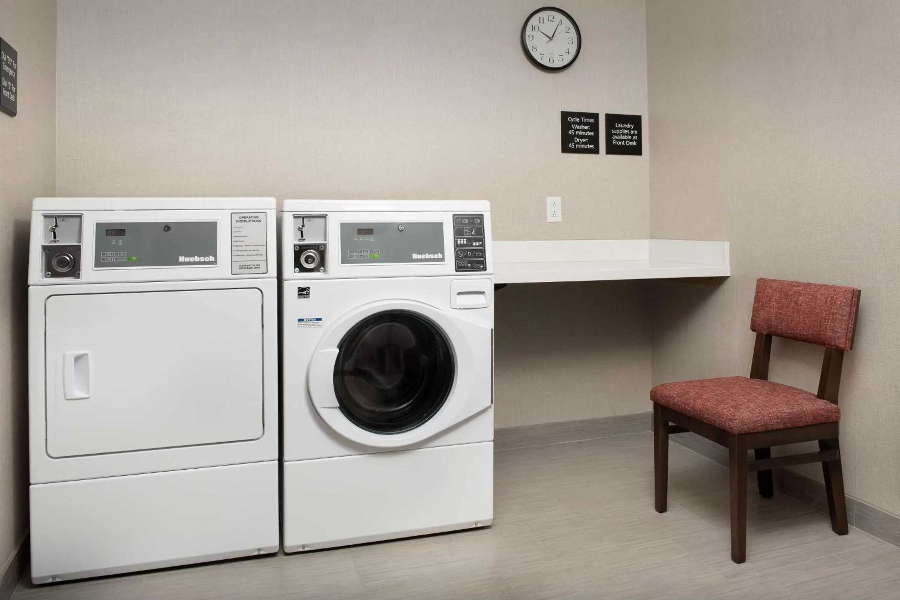 Property building in Hampton Inn & Suites Lexington Property building in Hampton Inn & Suites Lexington