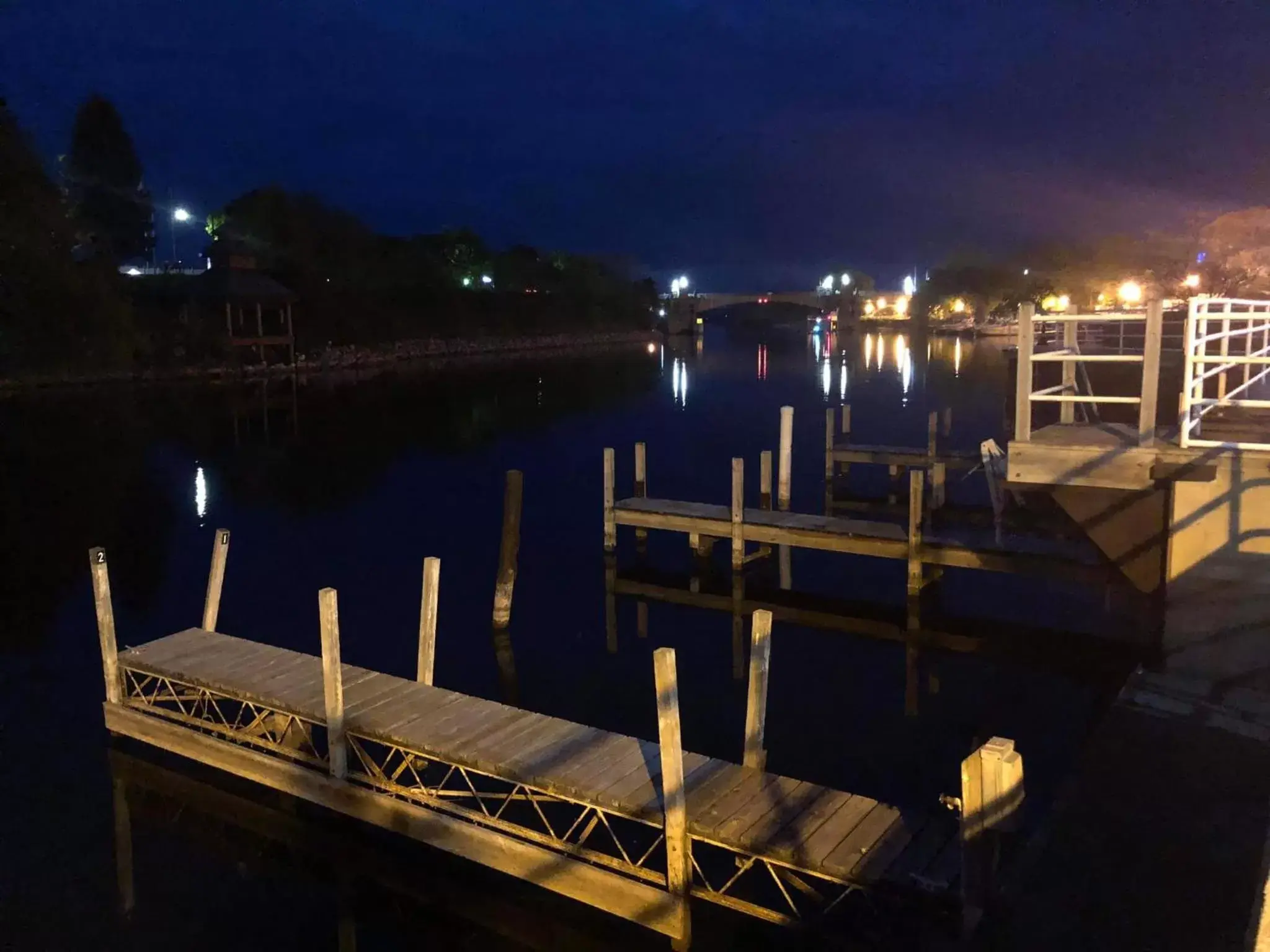 Property building in Manistee Inn & Marina