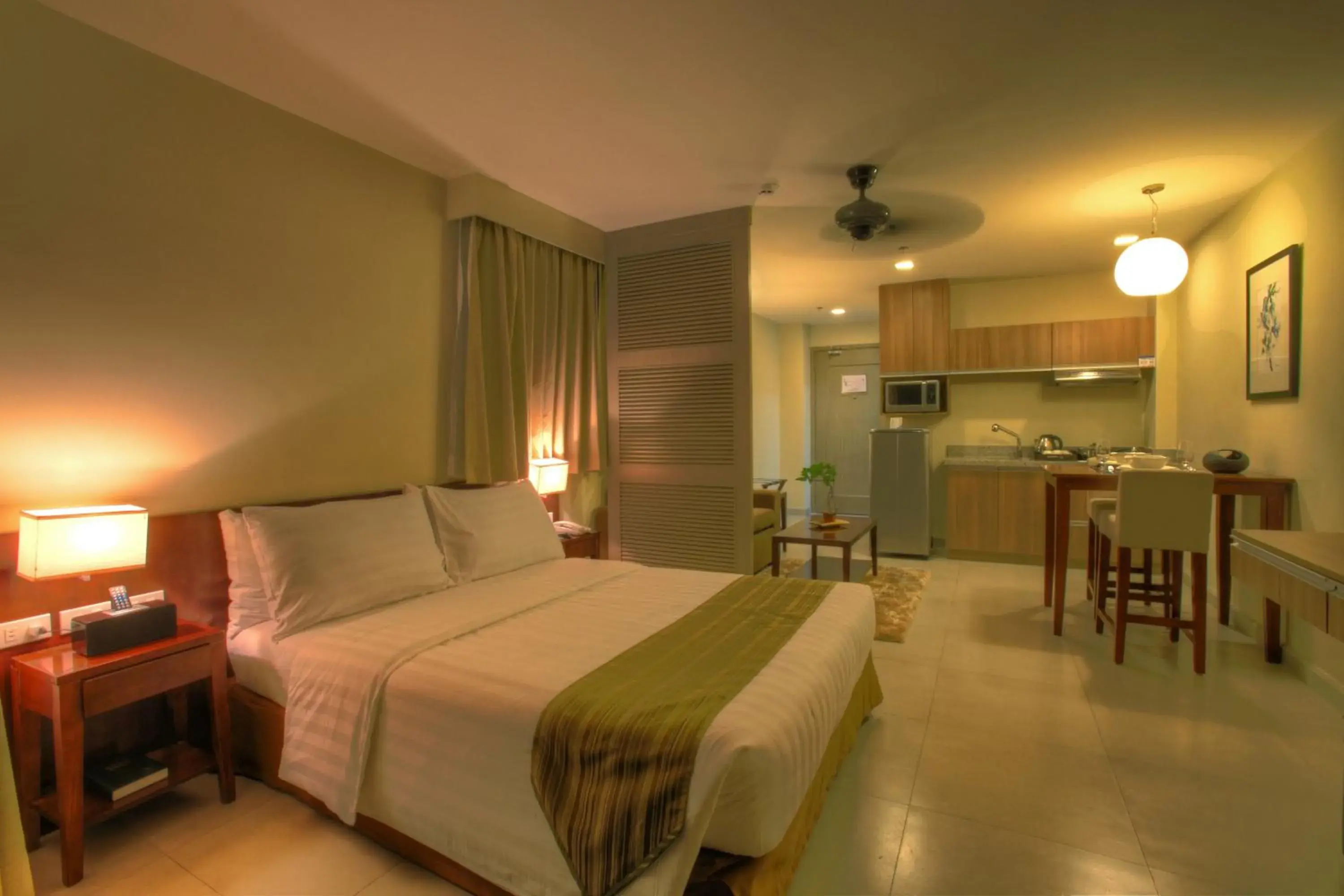 Photo of the whole room, Bed in Azalea Hotels & Residences Baguio