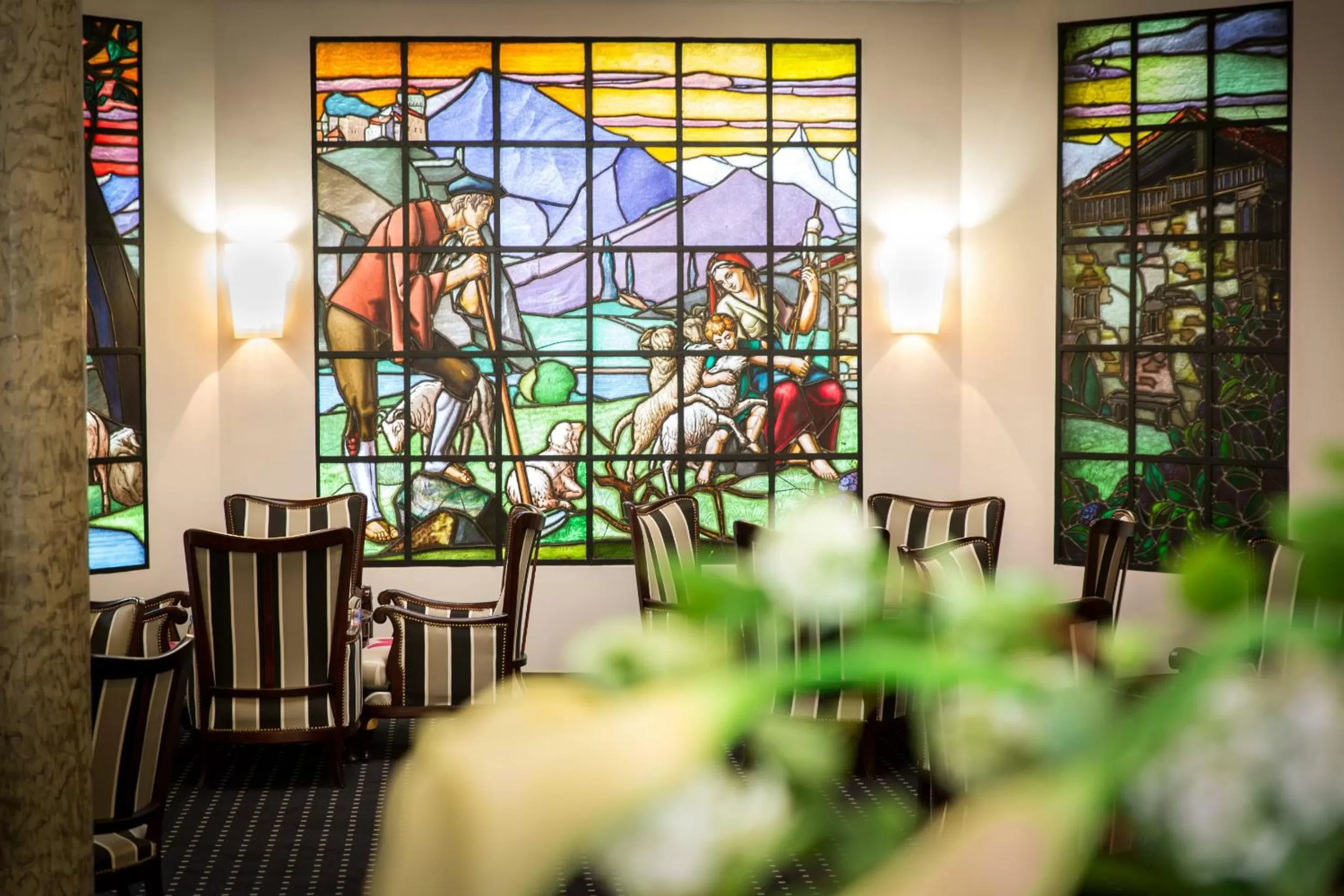 Communal lounge/ TV room in Mercure Lourdes Impérial