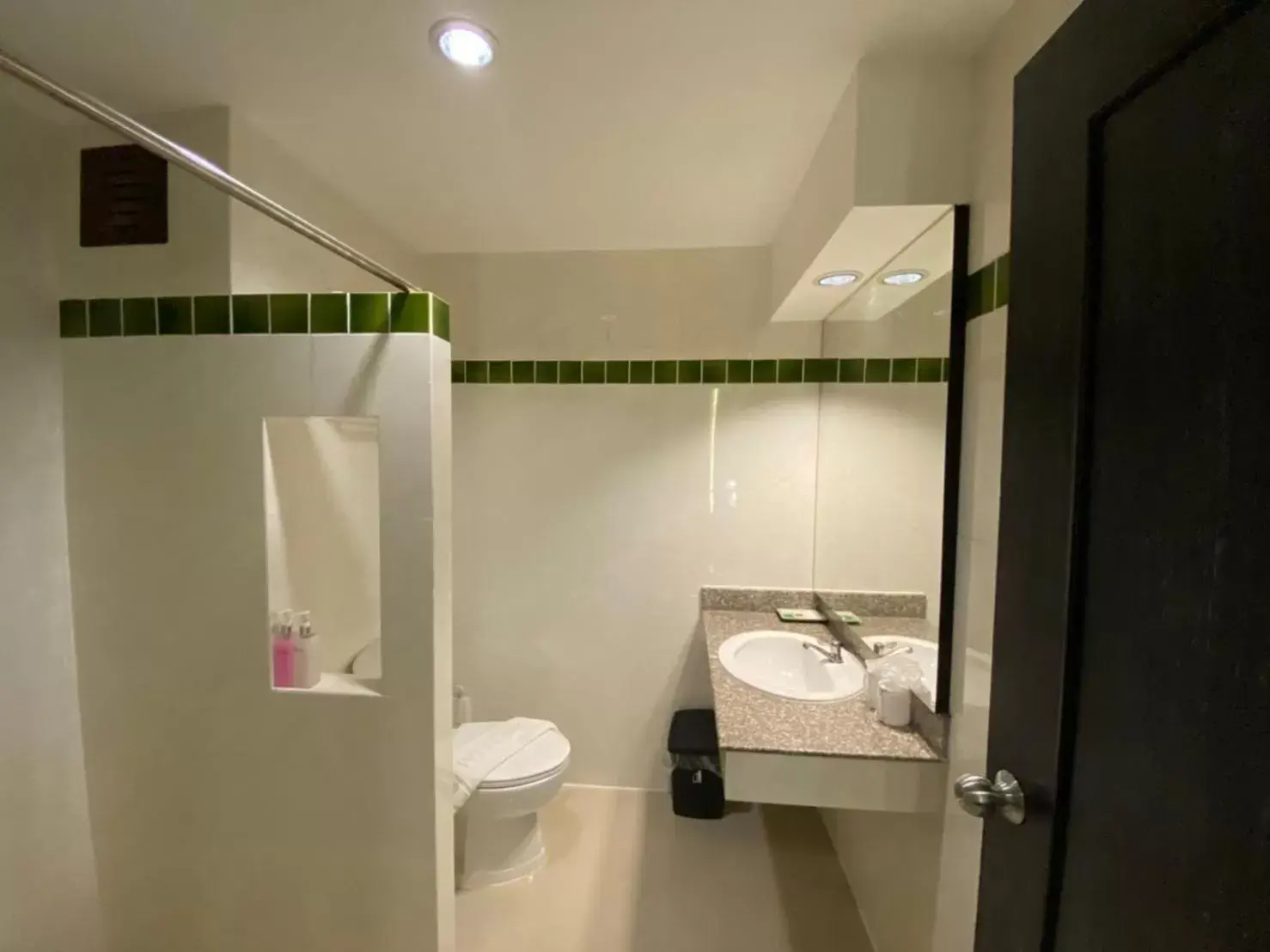 Bathroom in President Hotel Udonthani