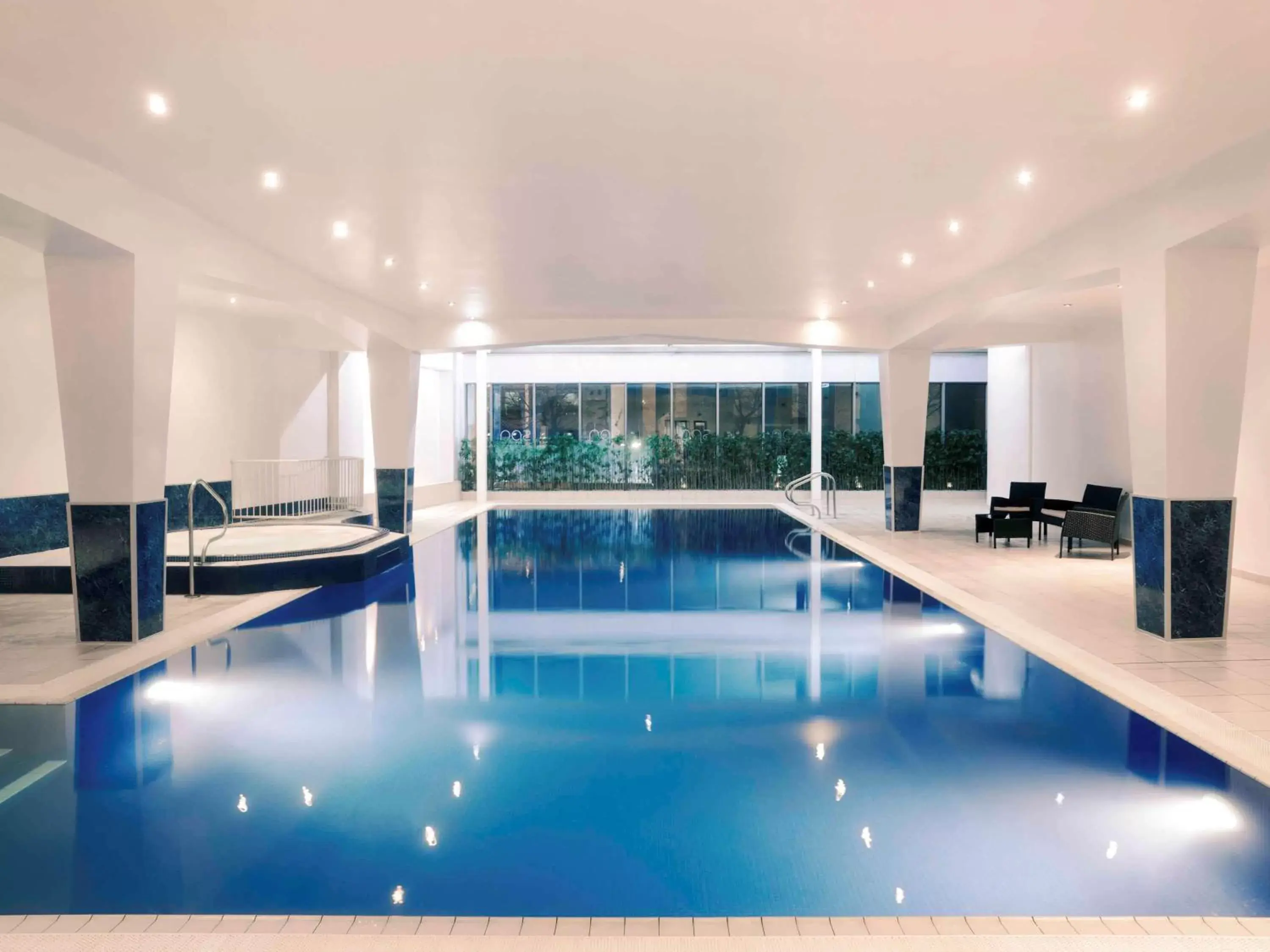 Fitness centre/facilities, Swimming Pool in Mercure Cardiff Holland House Hotel & Spa