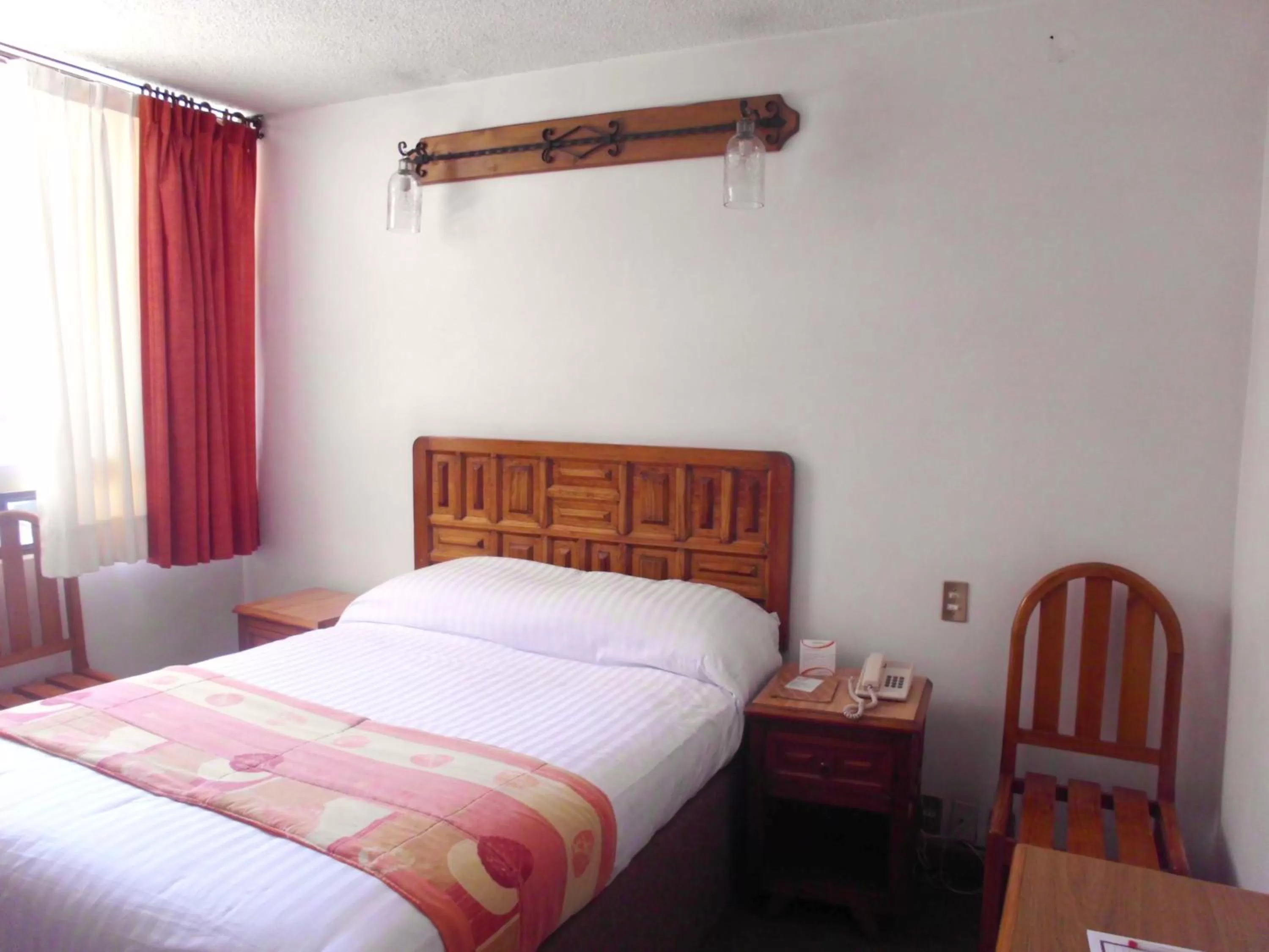 Photo of the whole room in Hotel La Posada