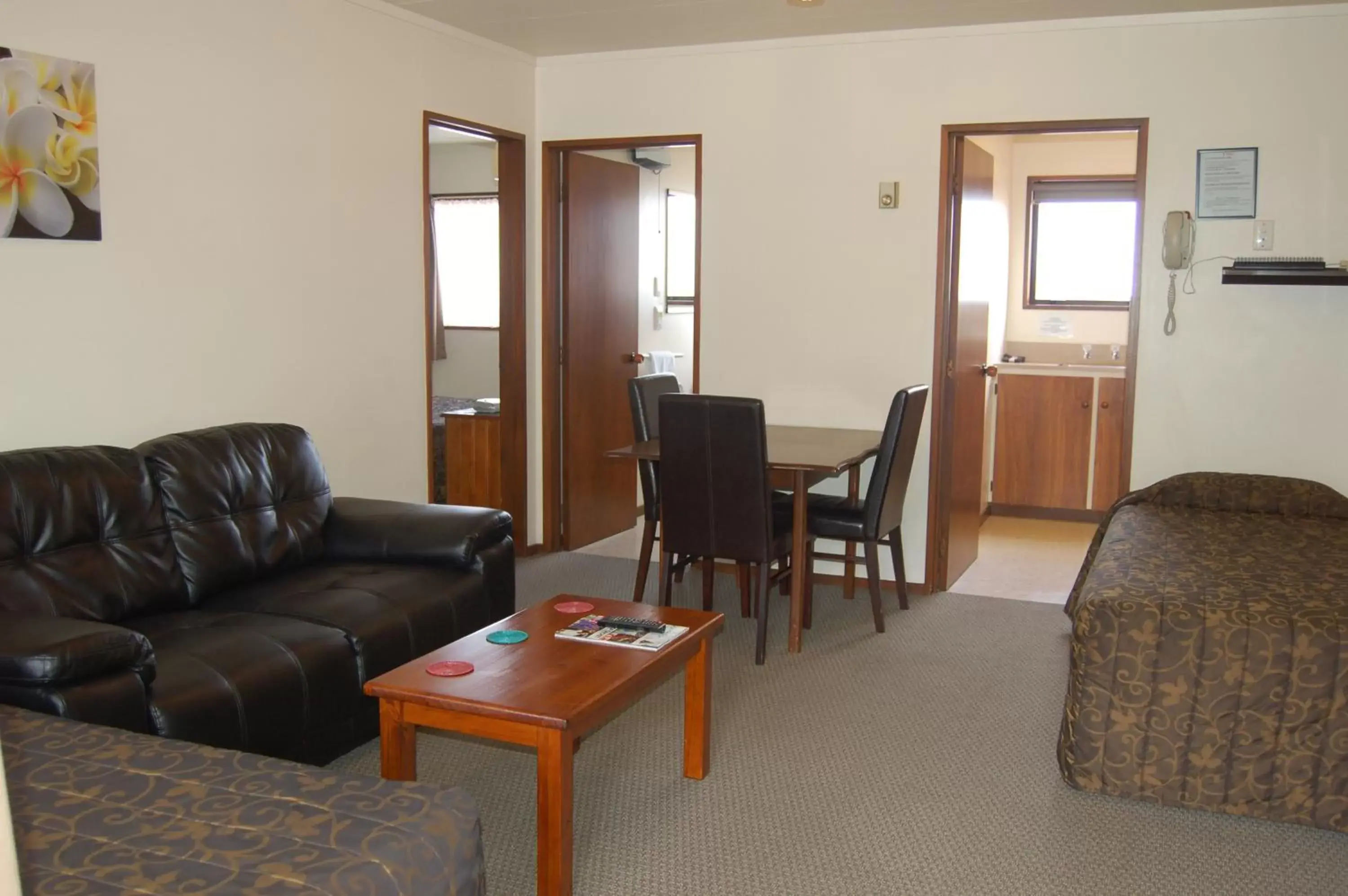 Seating Area in Carisbrook Motel