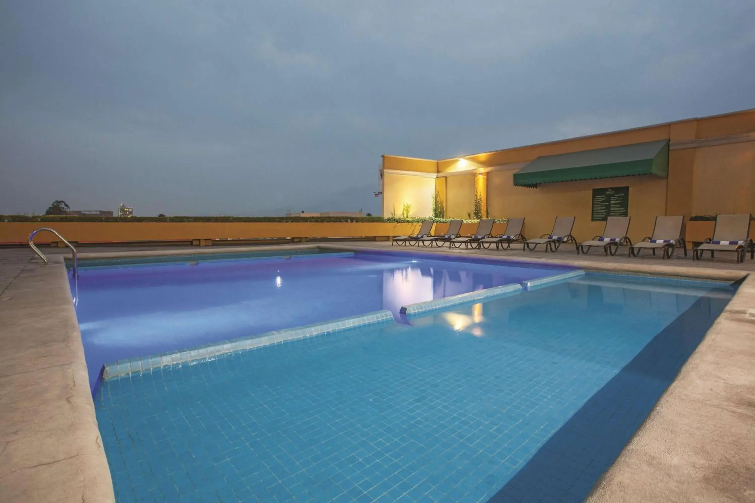 Pool view, Swimming Pool in CHN Hotel Monterrey Norte, Trademark Collection by Wyndham