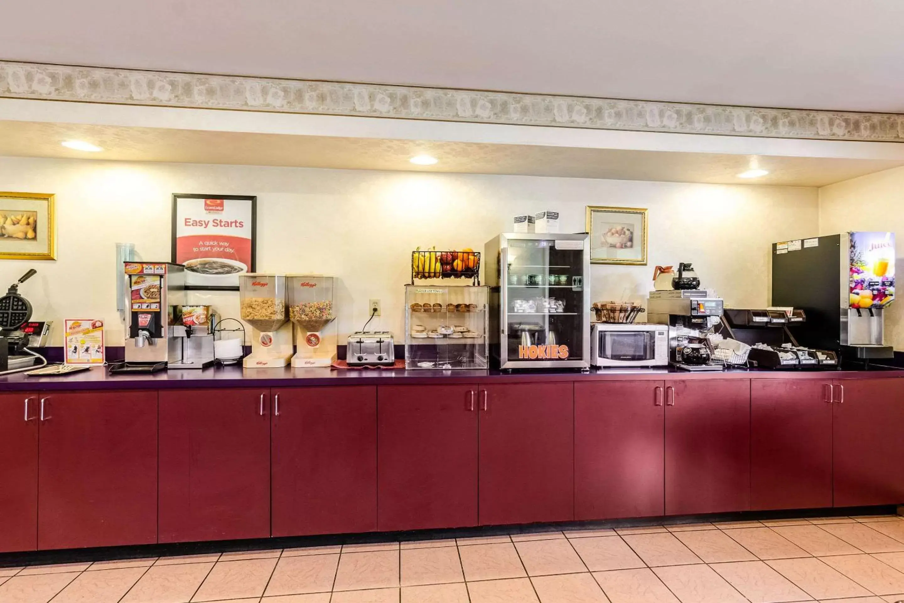 Restaurant/Places to Eat in Econo Lodge Christiansburg-Blacksburg I-81