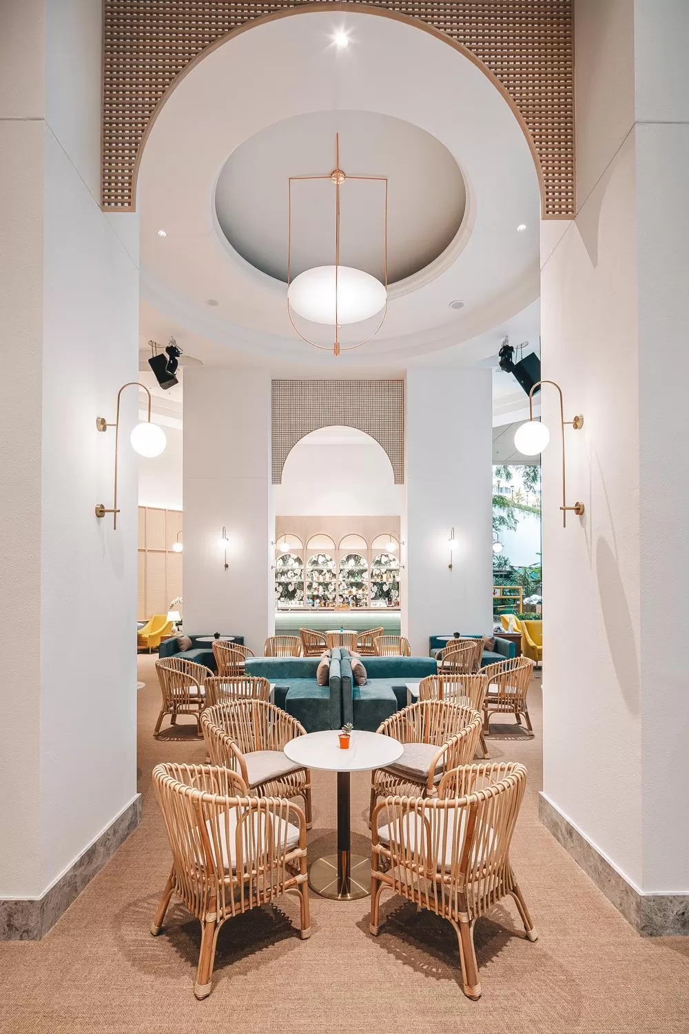 Restaurant/places to eat in Furama RiverFront