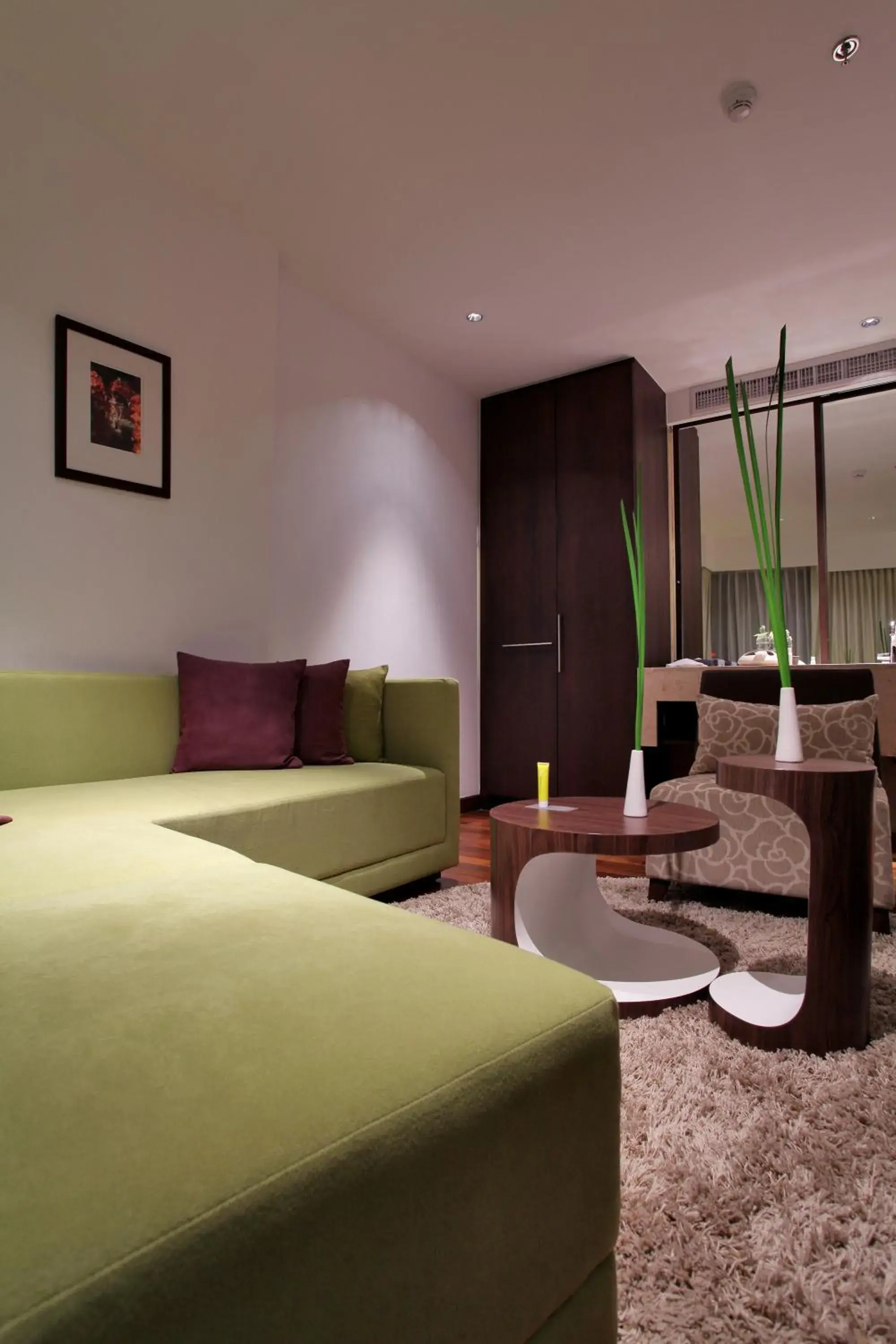 Living room, Lounge/Bar in LiT BANGKOK Hotel - SHA Extra Plus