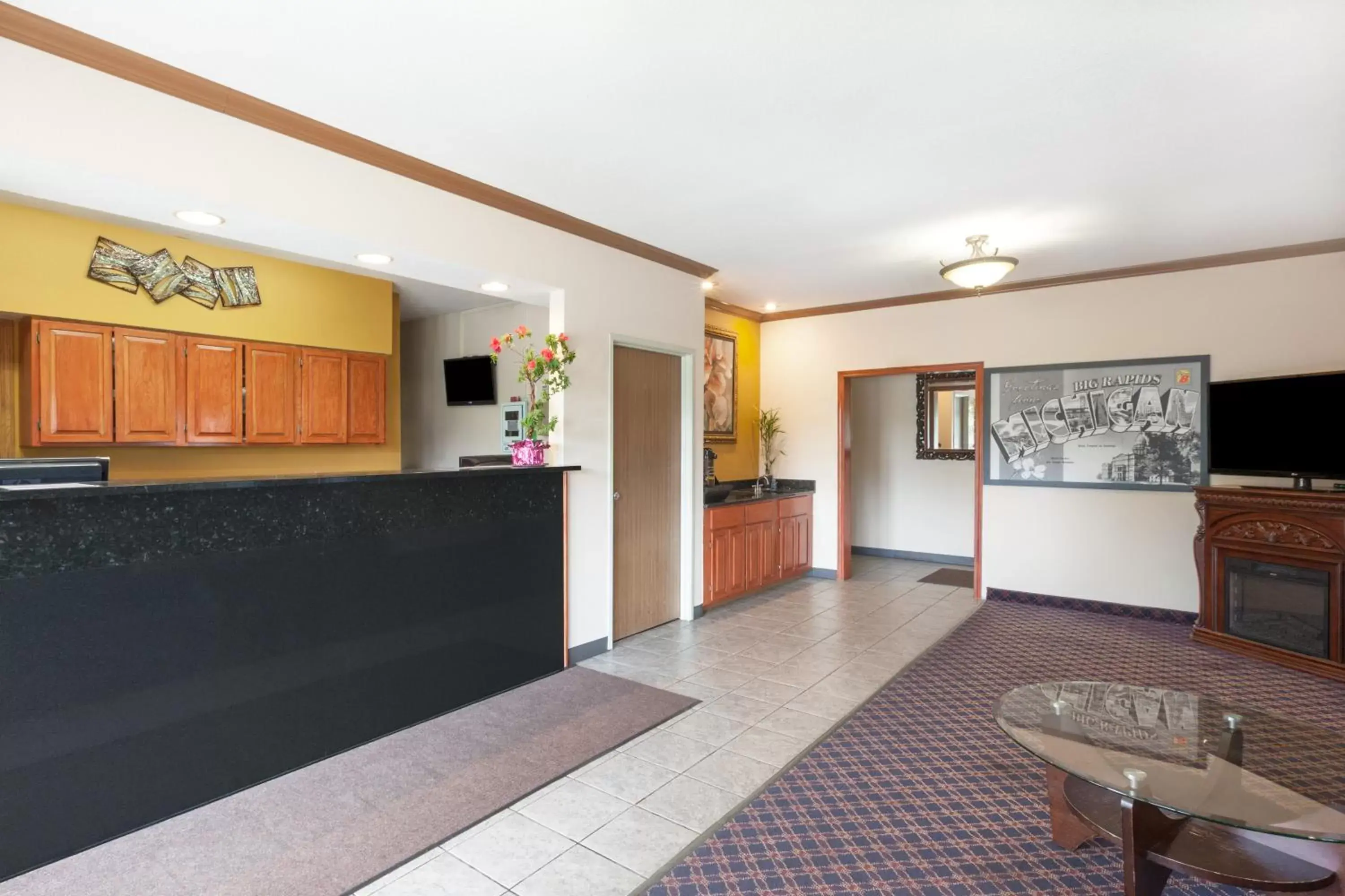 Lobby or reception, Lobby/Reception in Super 8 by Wyndham Big Rapids