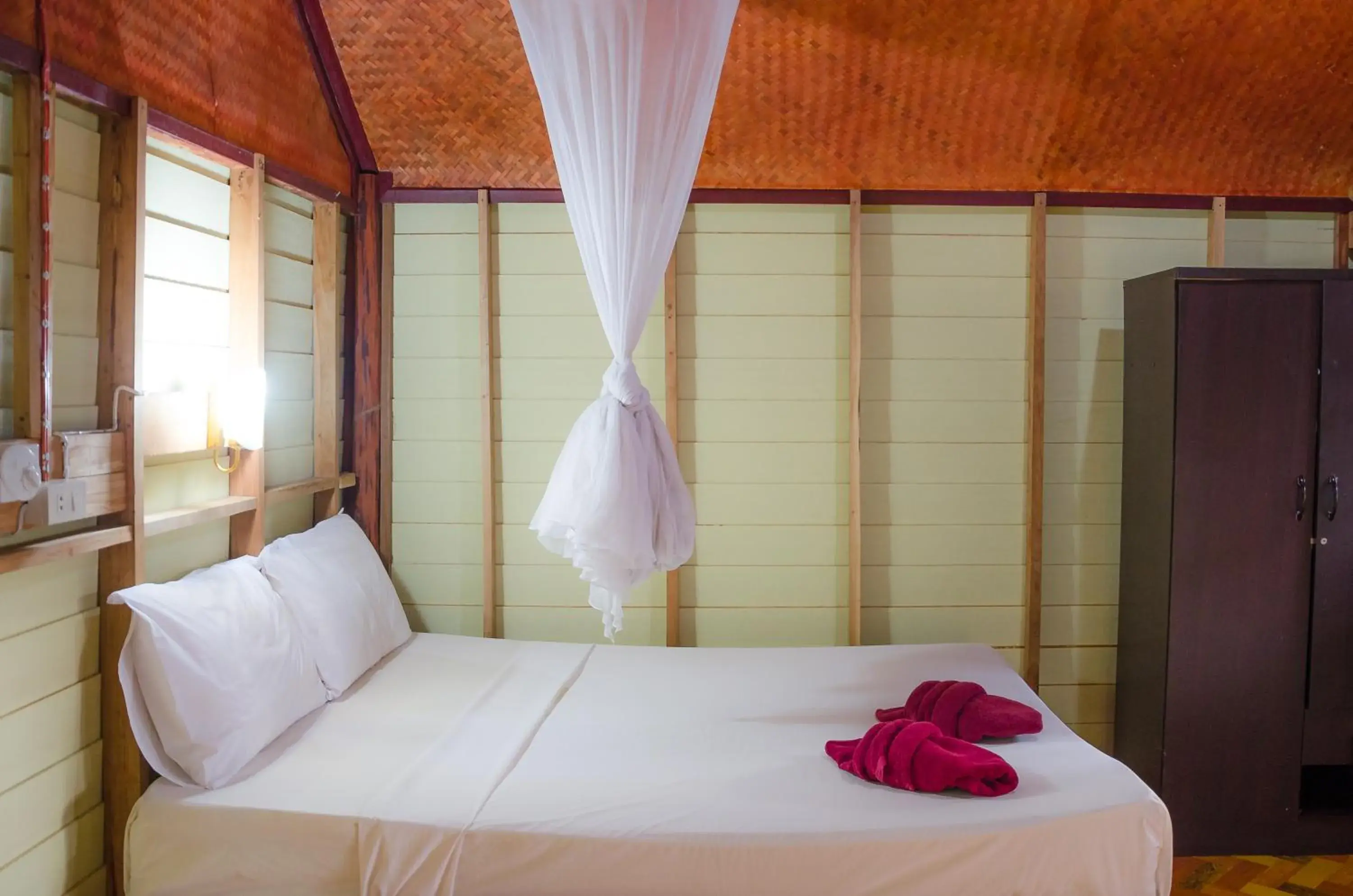 Bed in Nature Beach Resort, Koh Lanta