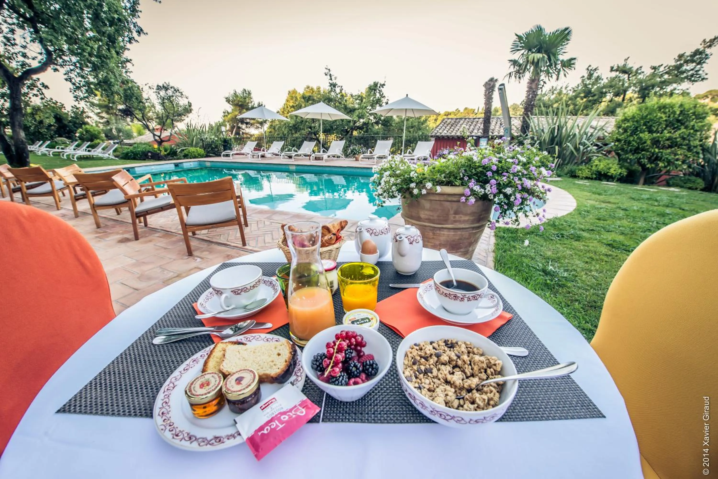 Balcony/Terrace in Hotel****Spa & Restaurant Cantemerle