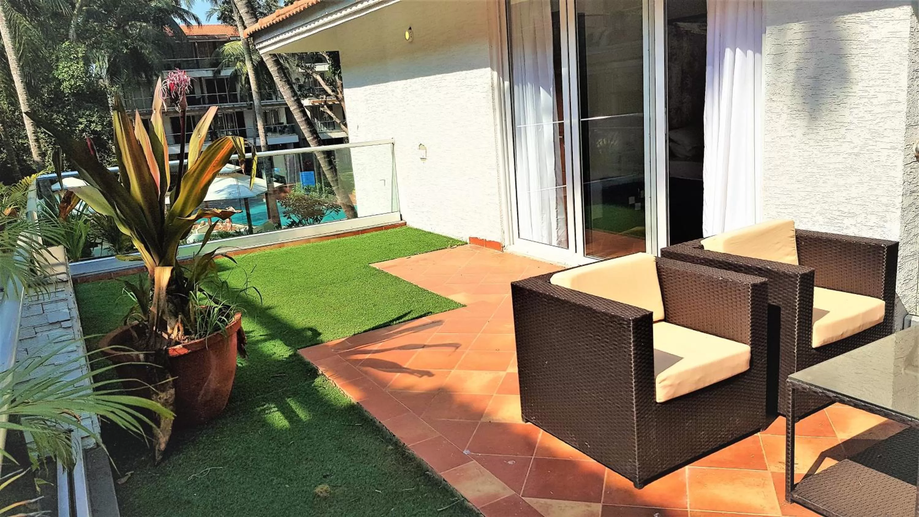 Balcony/Terrace in Eternal wave by HappyInch