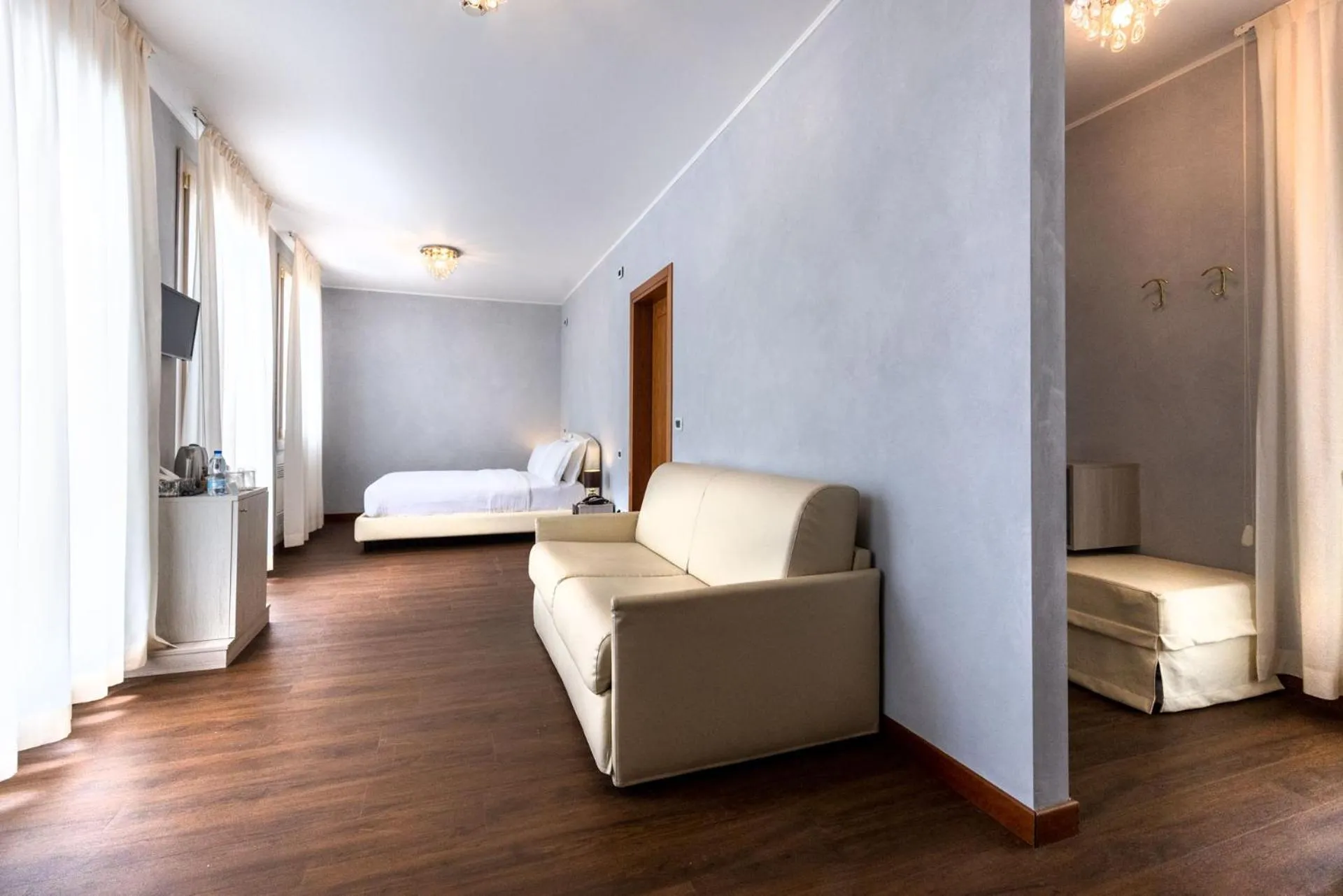 Photo of the whole room, Bed in Mefuta Hotel