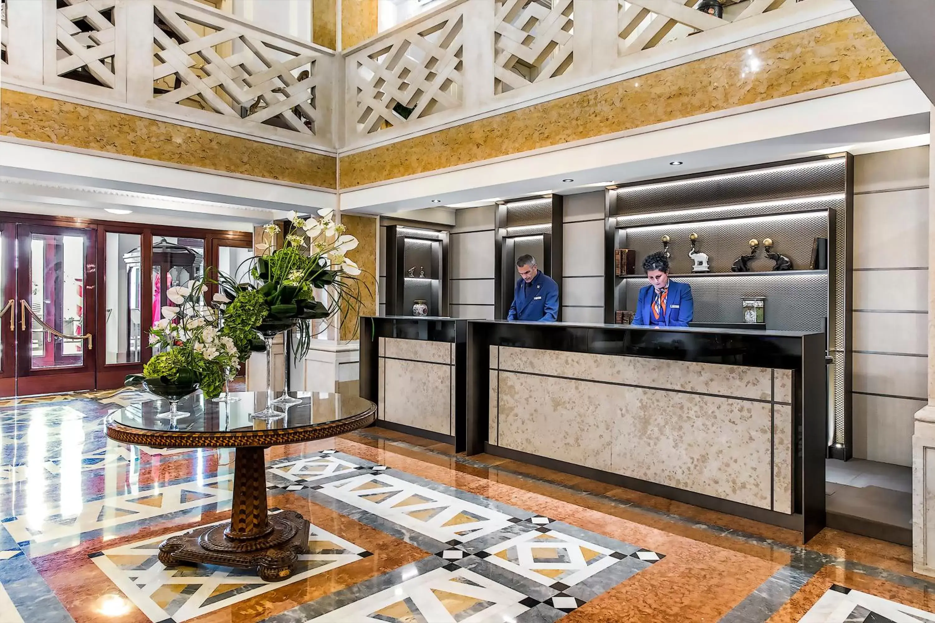 Facade/entrance, Lobby/Reception in Baglioni Hotel Luna - The Leading Hotels of the World
