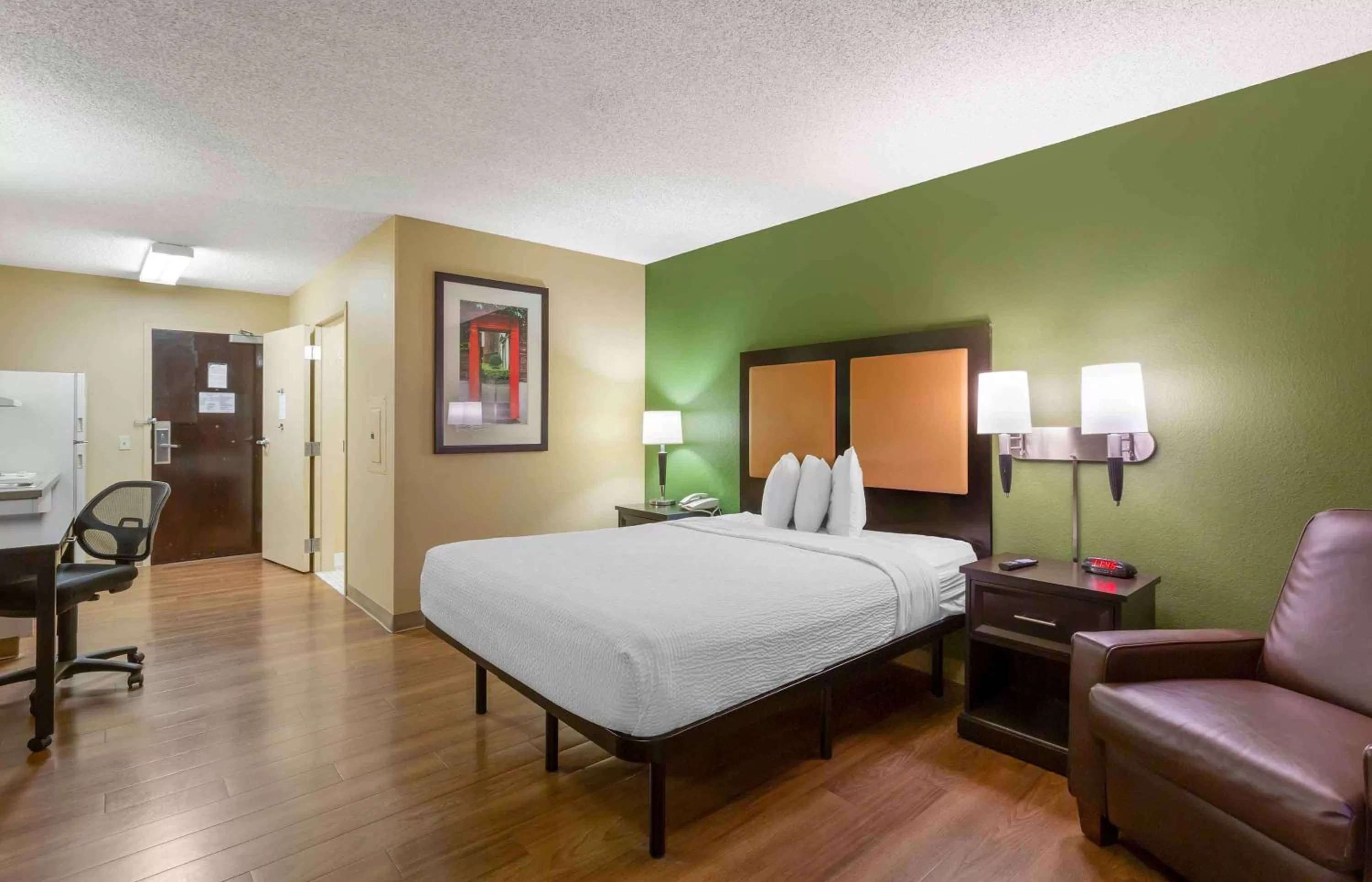 Queen studio with 1 Queen Bed - Disability Access/Non-Smoking in Extended Stay America Suites - Salt Lake City - Sandy