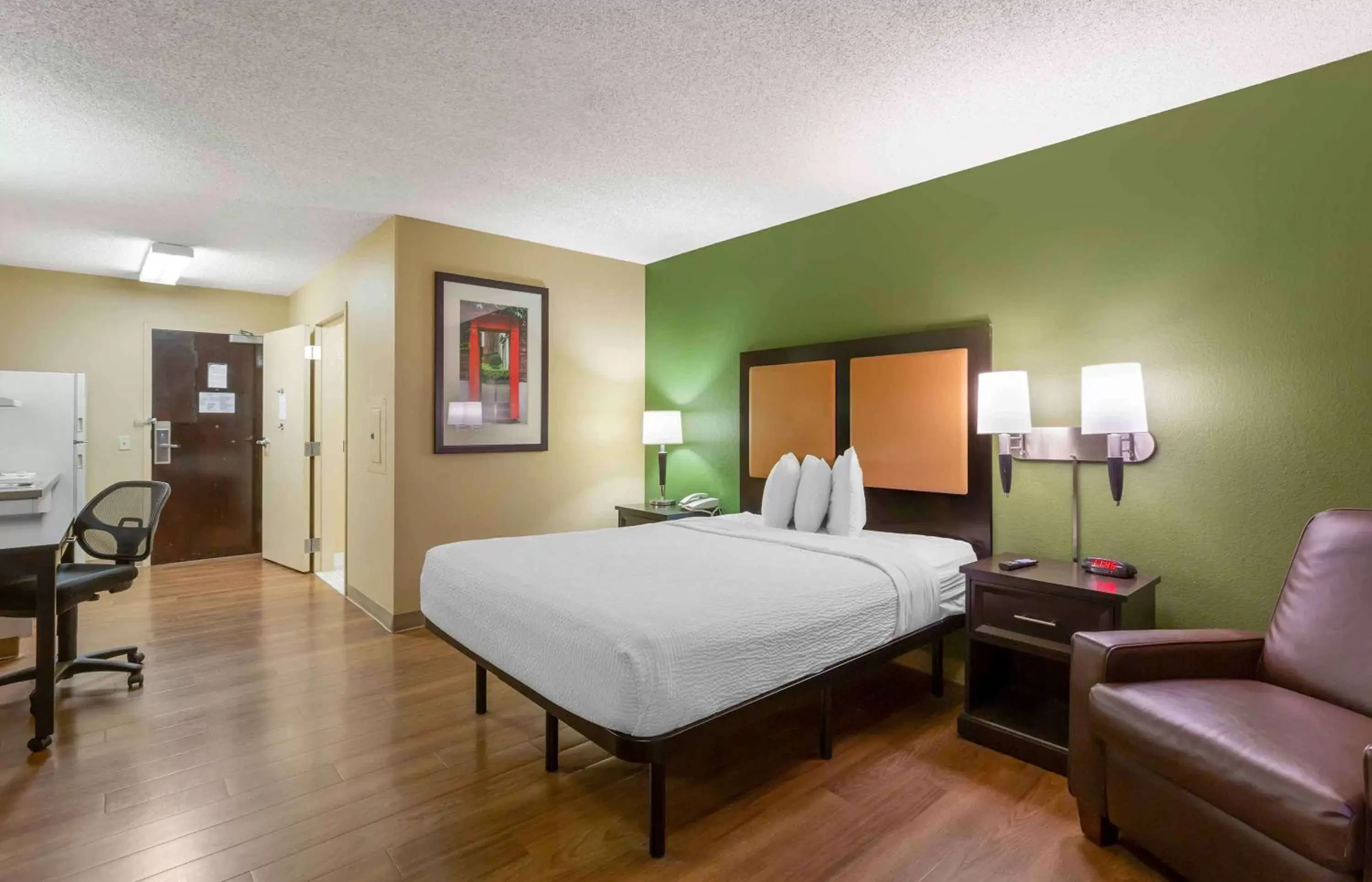 Bedroom in Extended Stay America Suites - Salt Lake City - Sandy