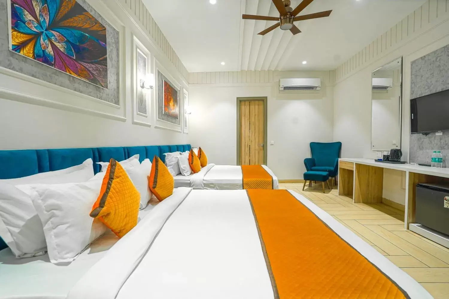 Communal lounge/ TV room in Greenwood Villa By Levelup Communal lounge/ TV room in Greenwood Villa By Levelup