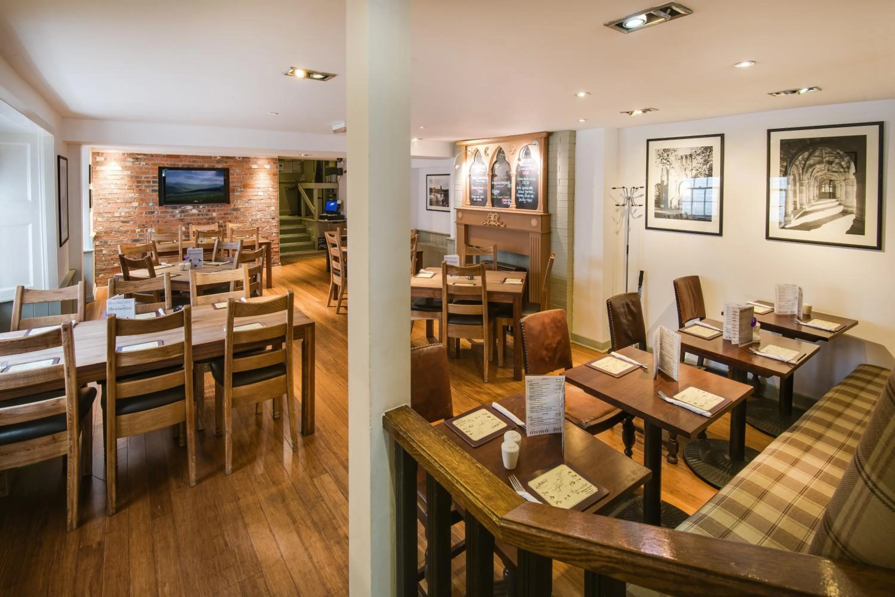 Restaurant/places to eat in Queenshead Hotel Kelso
