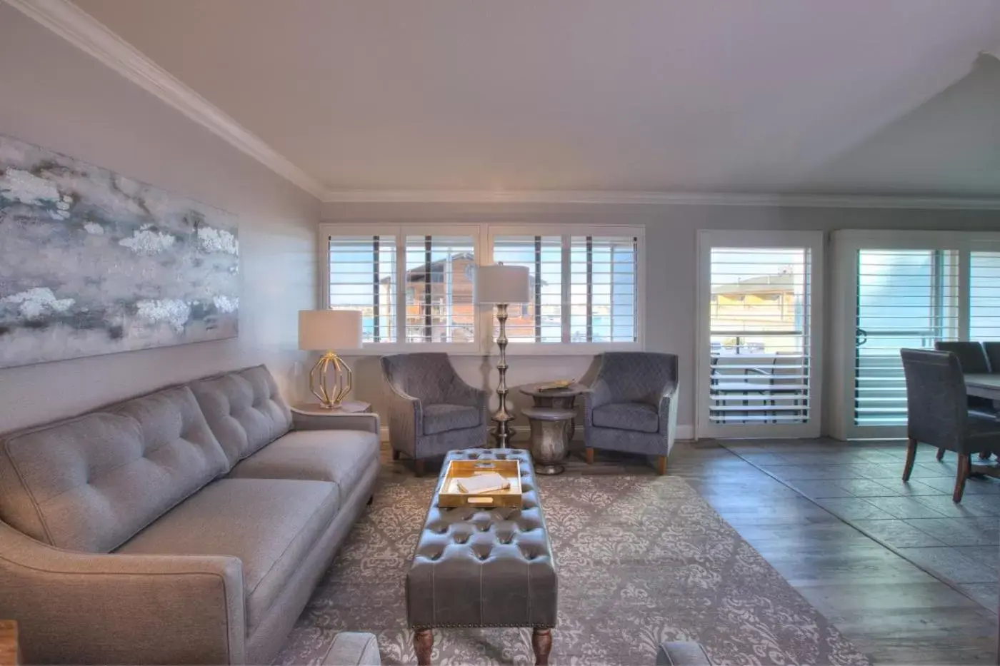 Living room, Seating Area in 456 Embarcadero Inn & Suites
