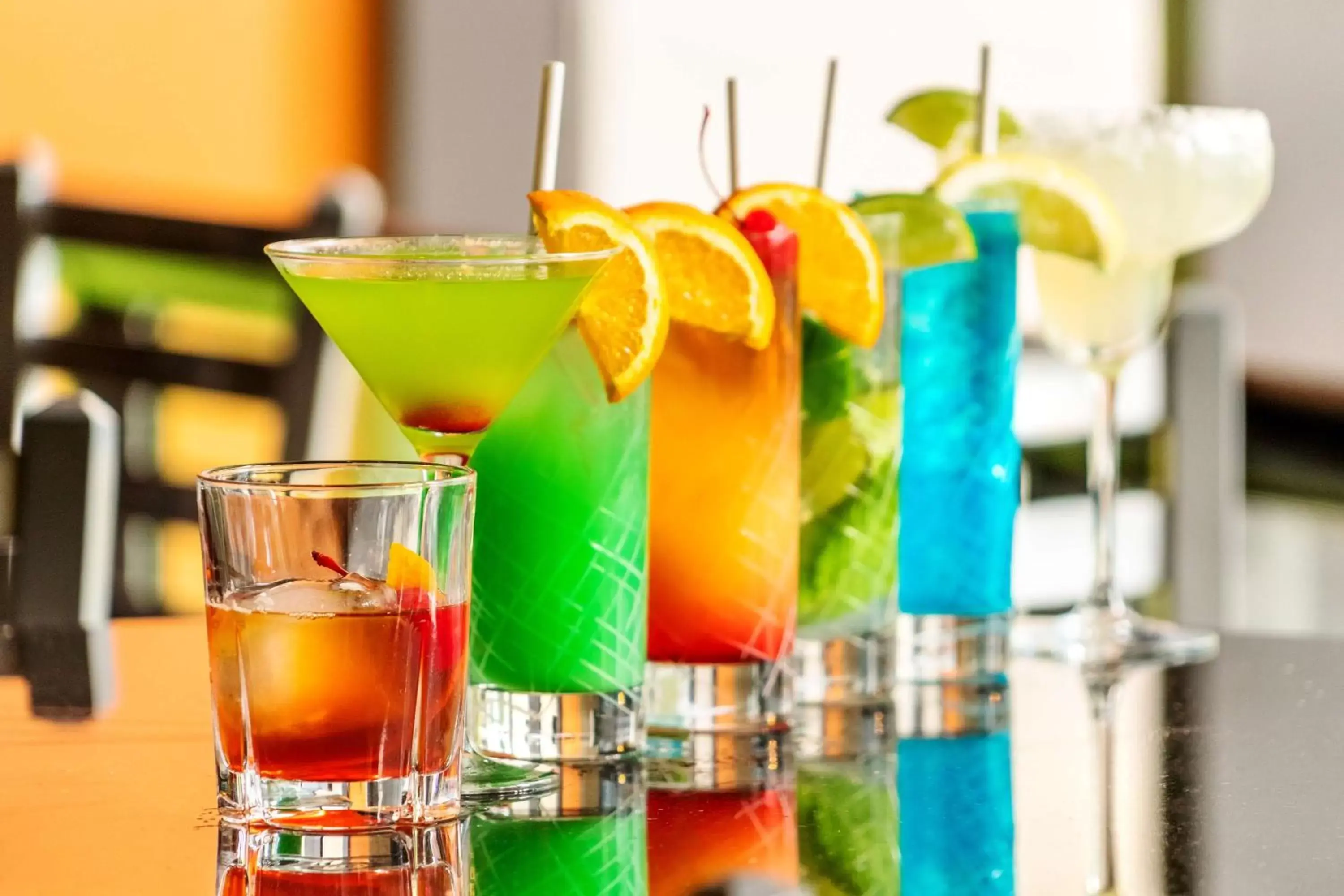 Lounge or bar, Drinks in Hyatt Regency Miami