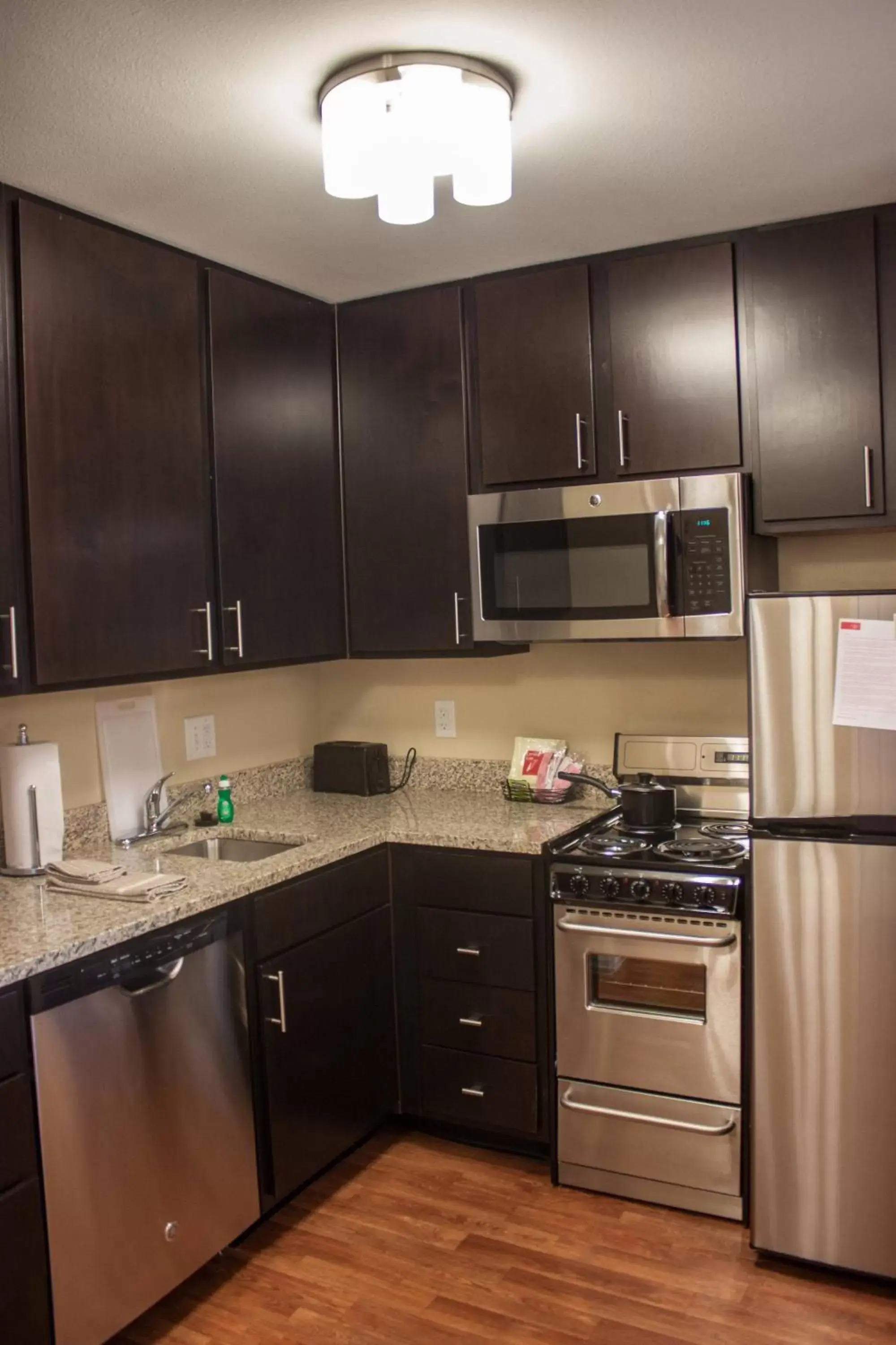 Bedroom, Kitchen/Kitchenette in TownePlace Suites by Marriott Beaumont Port Arthur
