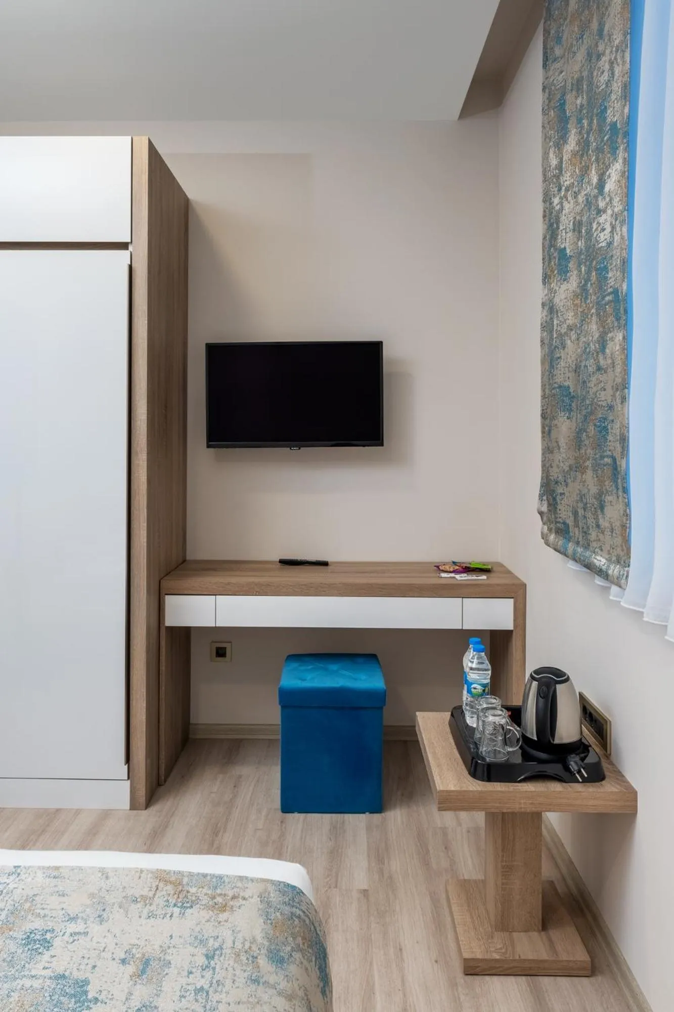 Coffee/tea facilities, Bed in Anelli Hotel