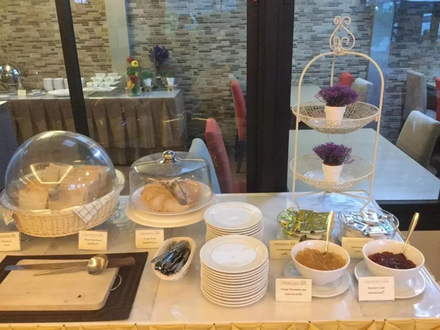 Food and drinks in Riche Hua Hin Hotel - SHA Plus