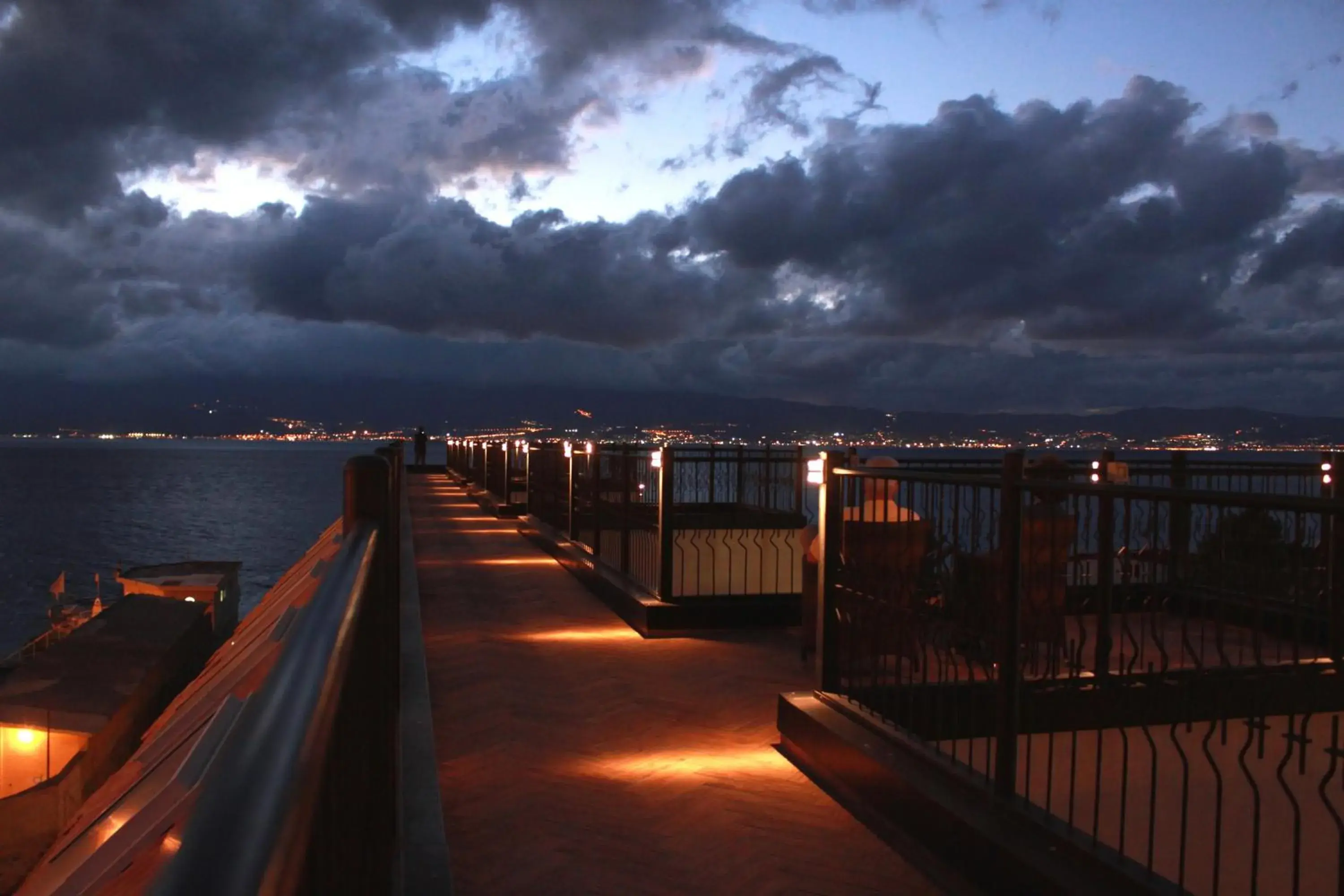 Sunset, Balcony/Terrace in E' Hotel