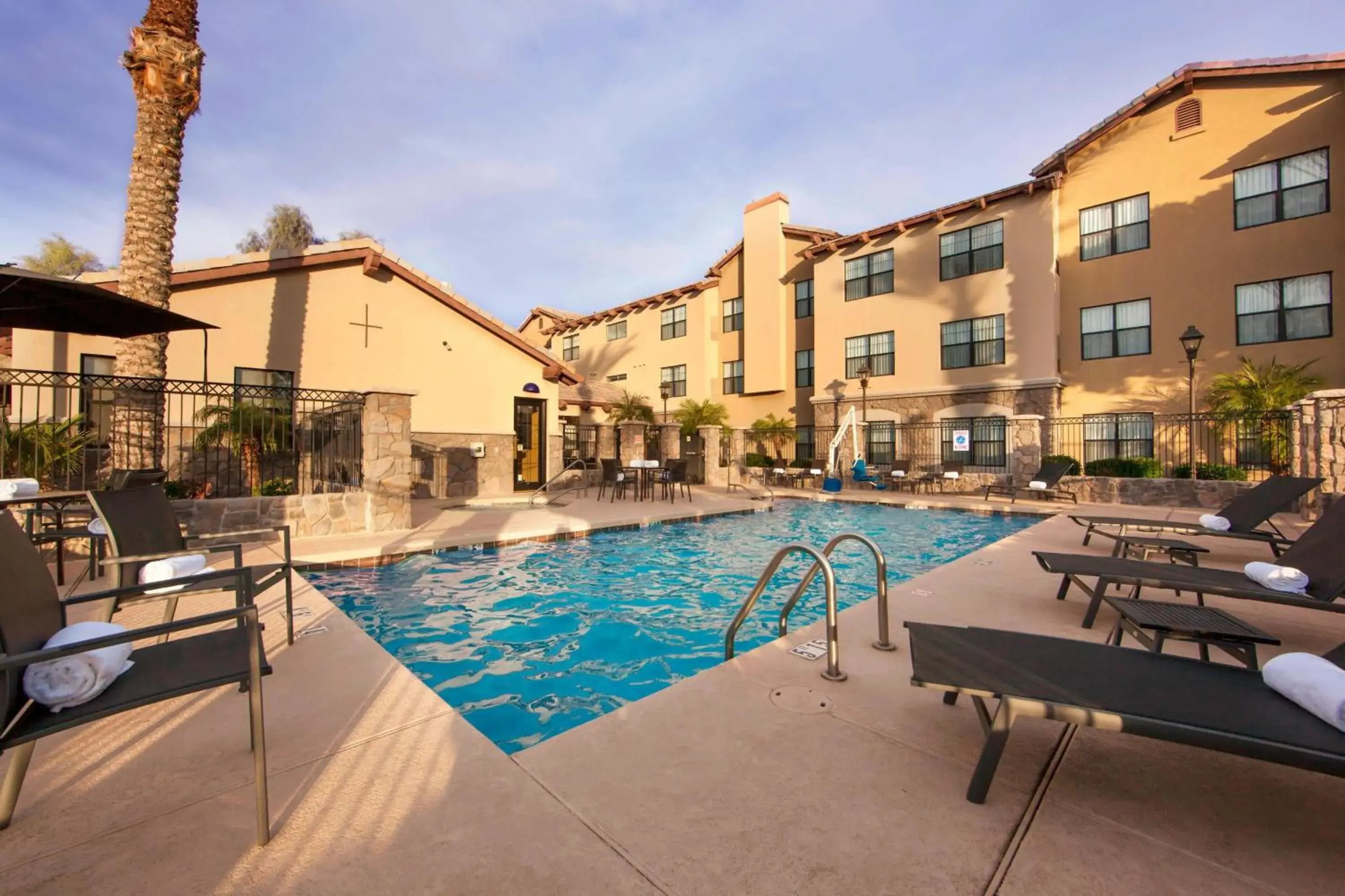 Swimming Pool in Residence Inn Phoenix Goodyear