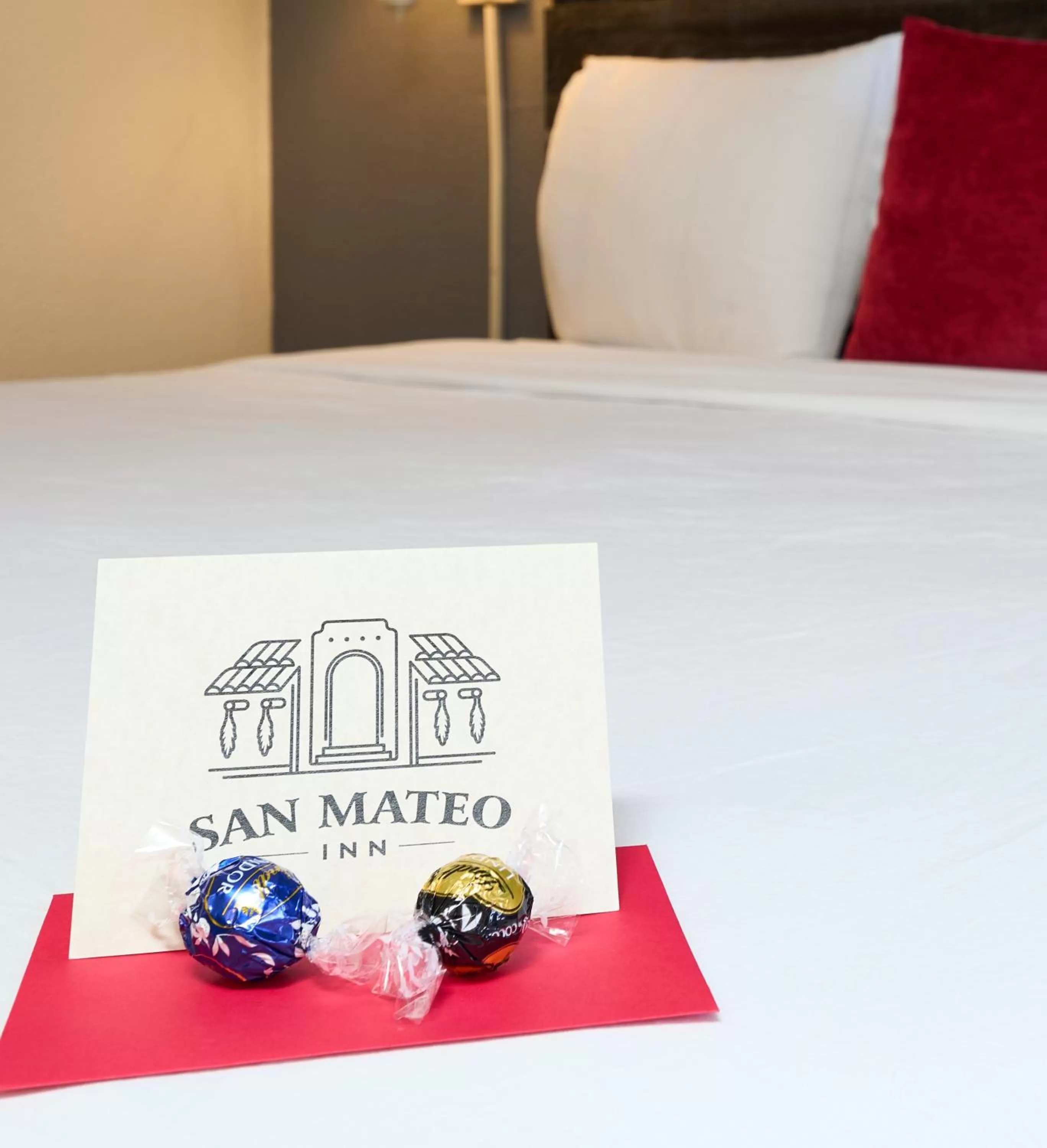 Logo/Certificate/Sign in San Mateo Inn