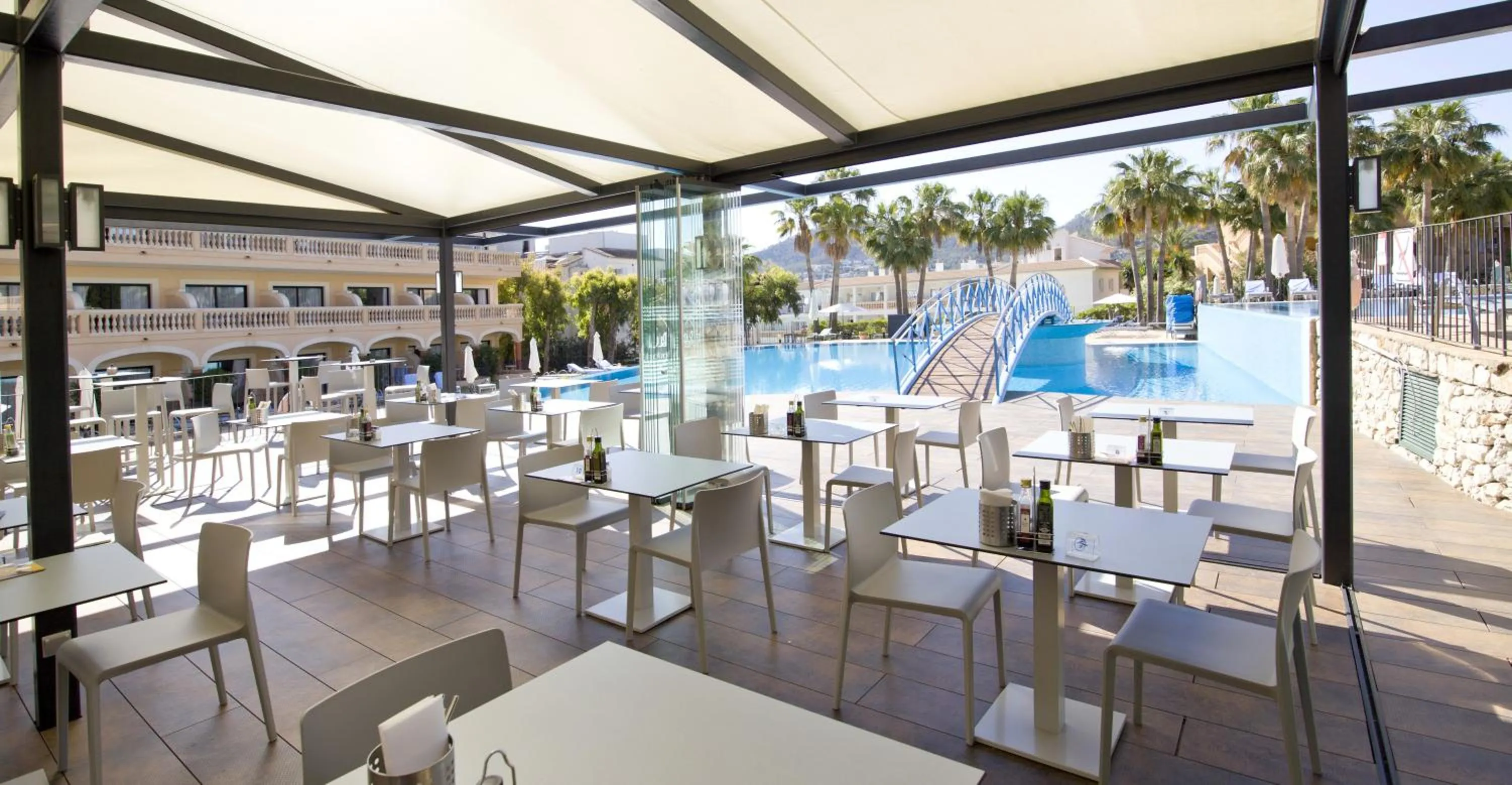 Lounge or bar in Mon Port Hotel & Spa