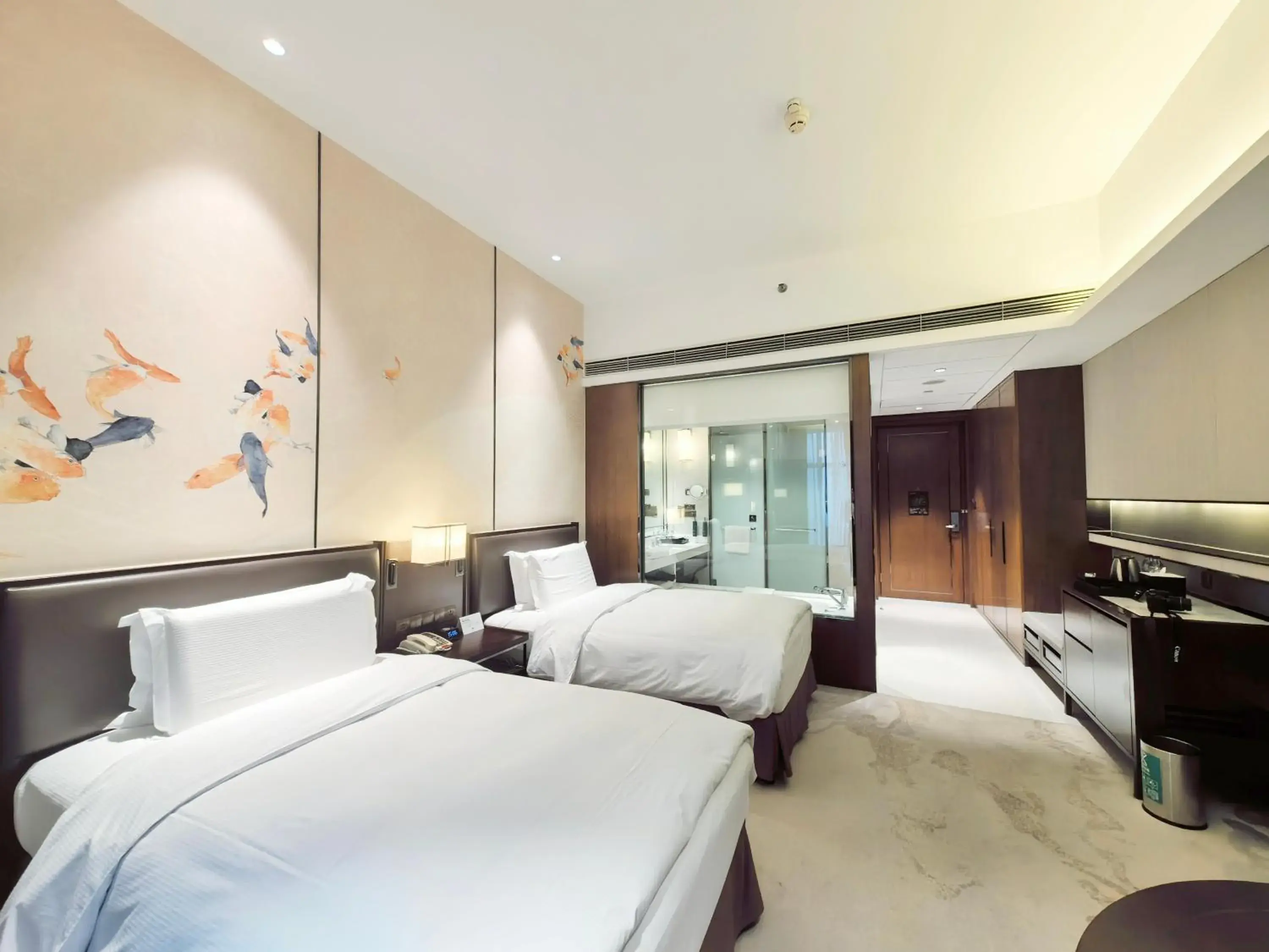 Bed in DoubleTree By Hilton Ningbo Beilun