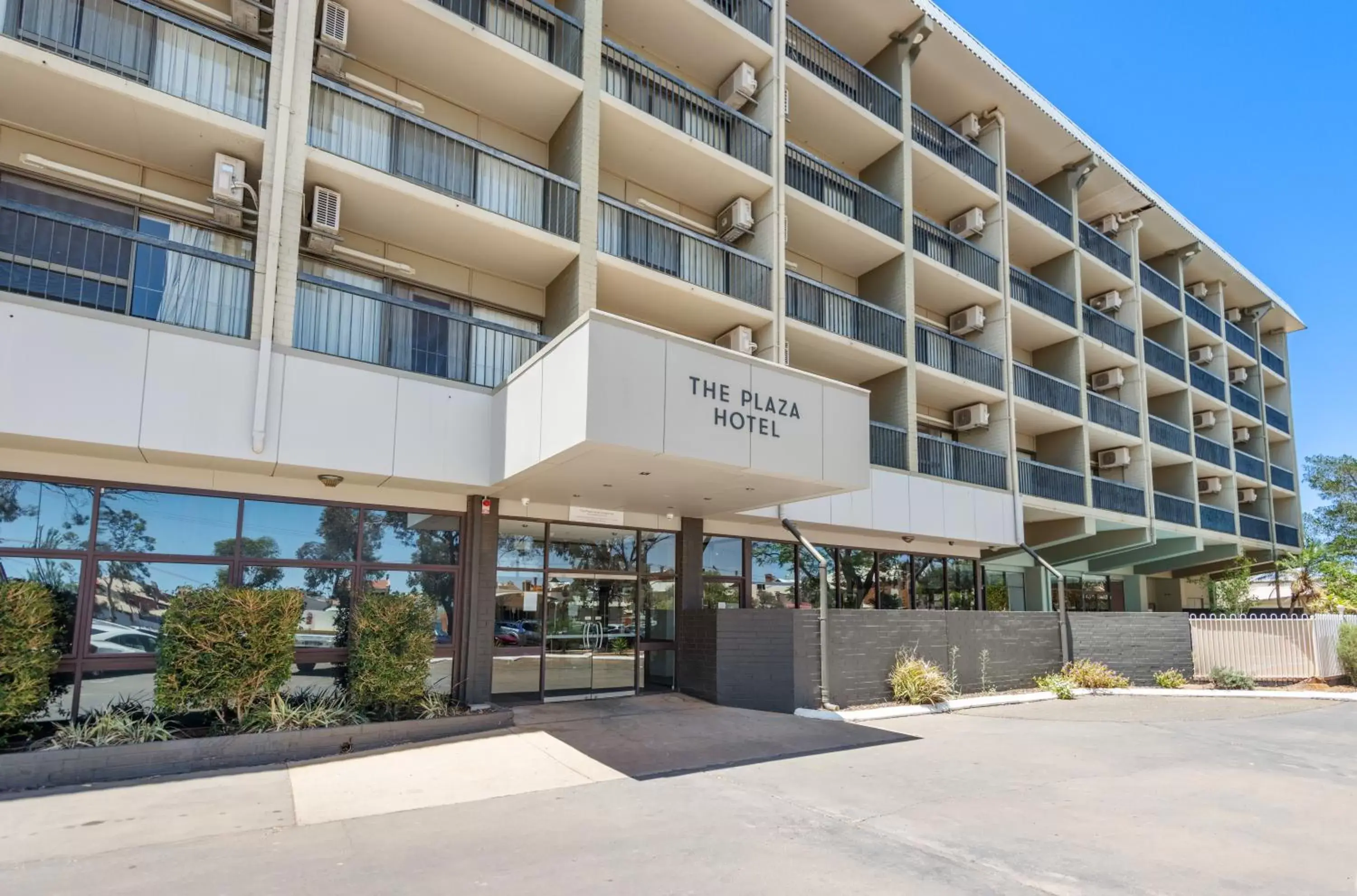 Facade/entrance in The Plaza Hotel Kalgoorlie