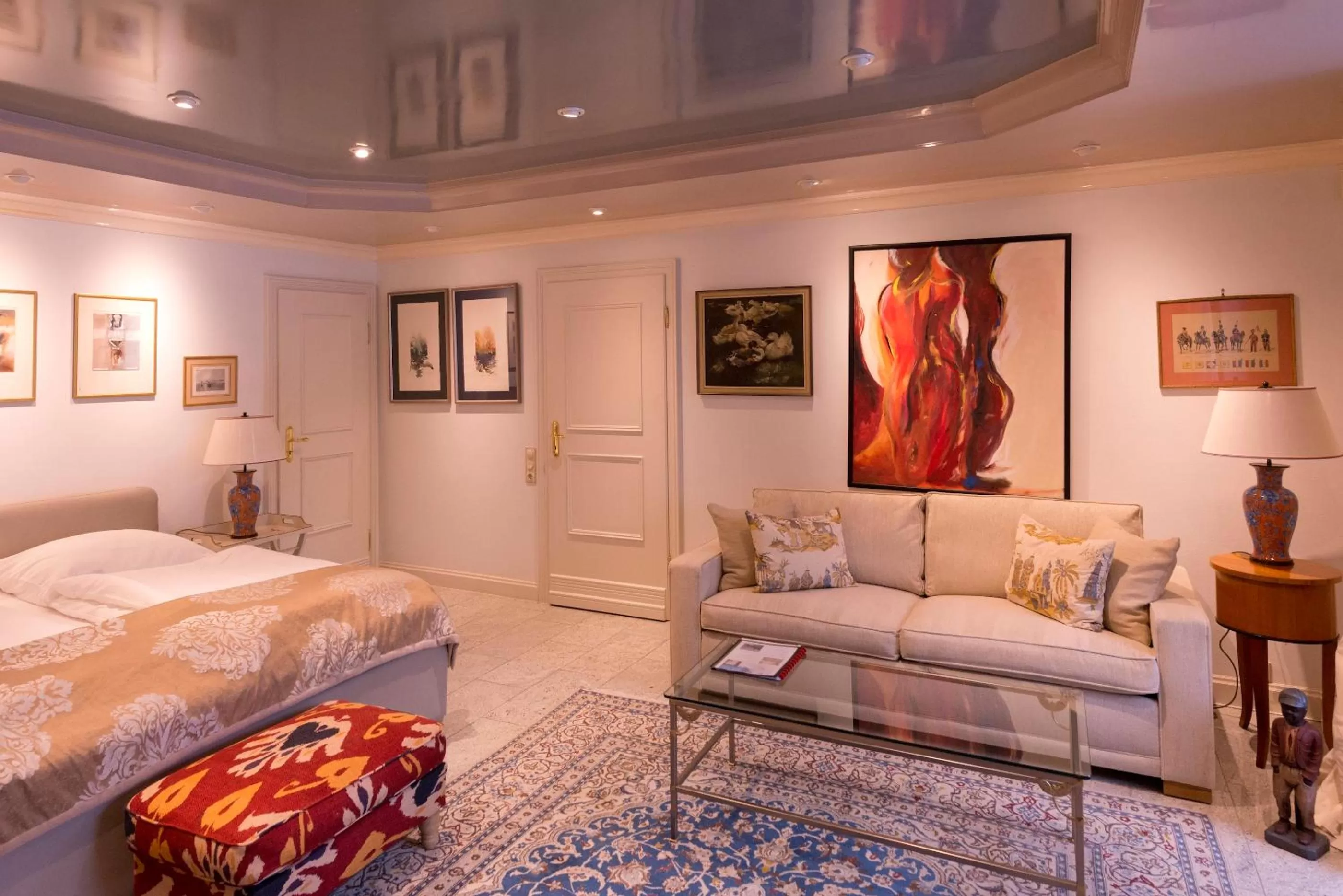 Living room, Bed in Die Villa Mettmann