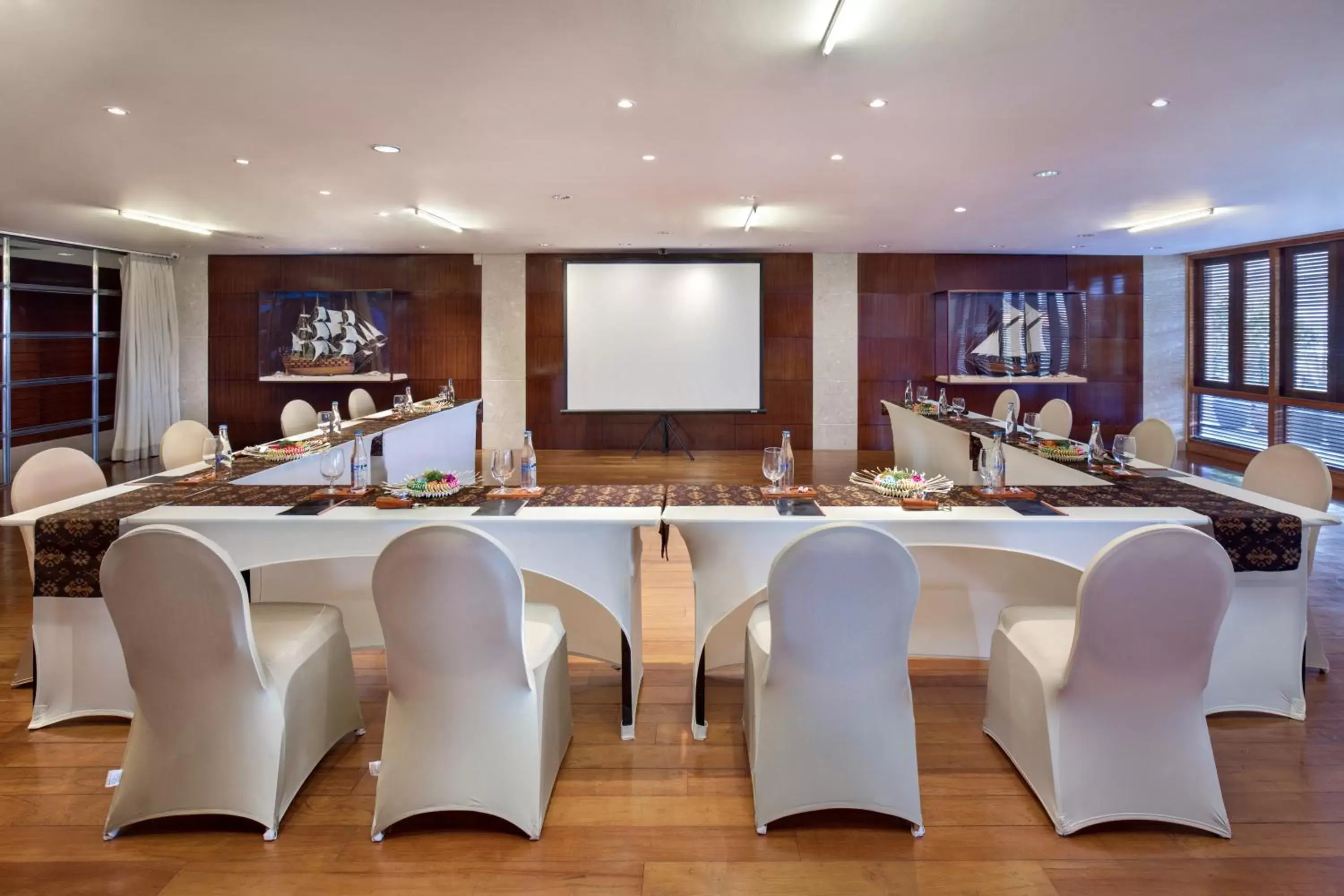 Business facilities in The Kuta Beach Heritage Hotel - Managed by Accor