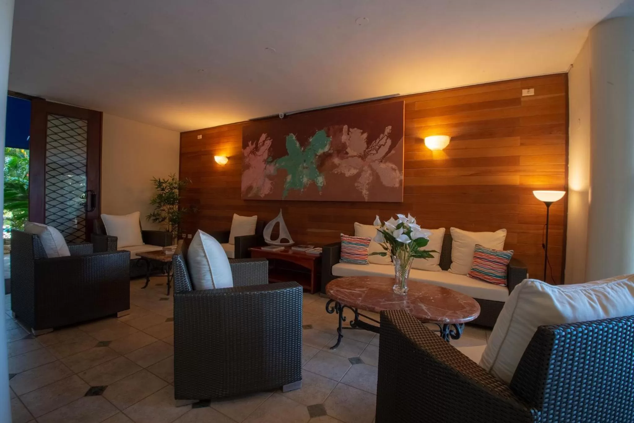 Living room in Velero Beach Resort