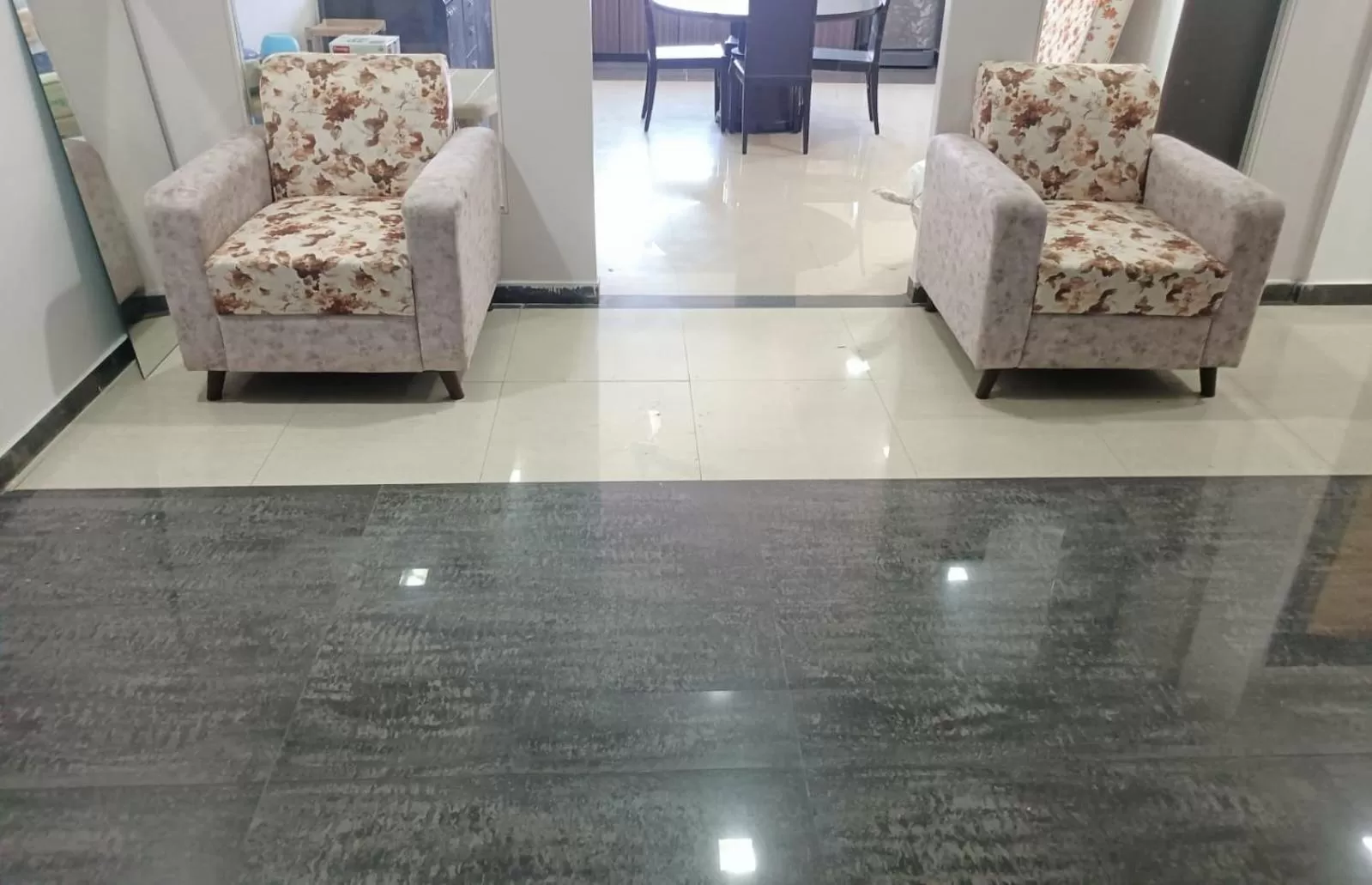 Seating area in HOTEL BLUE MOON