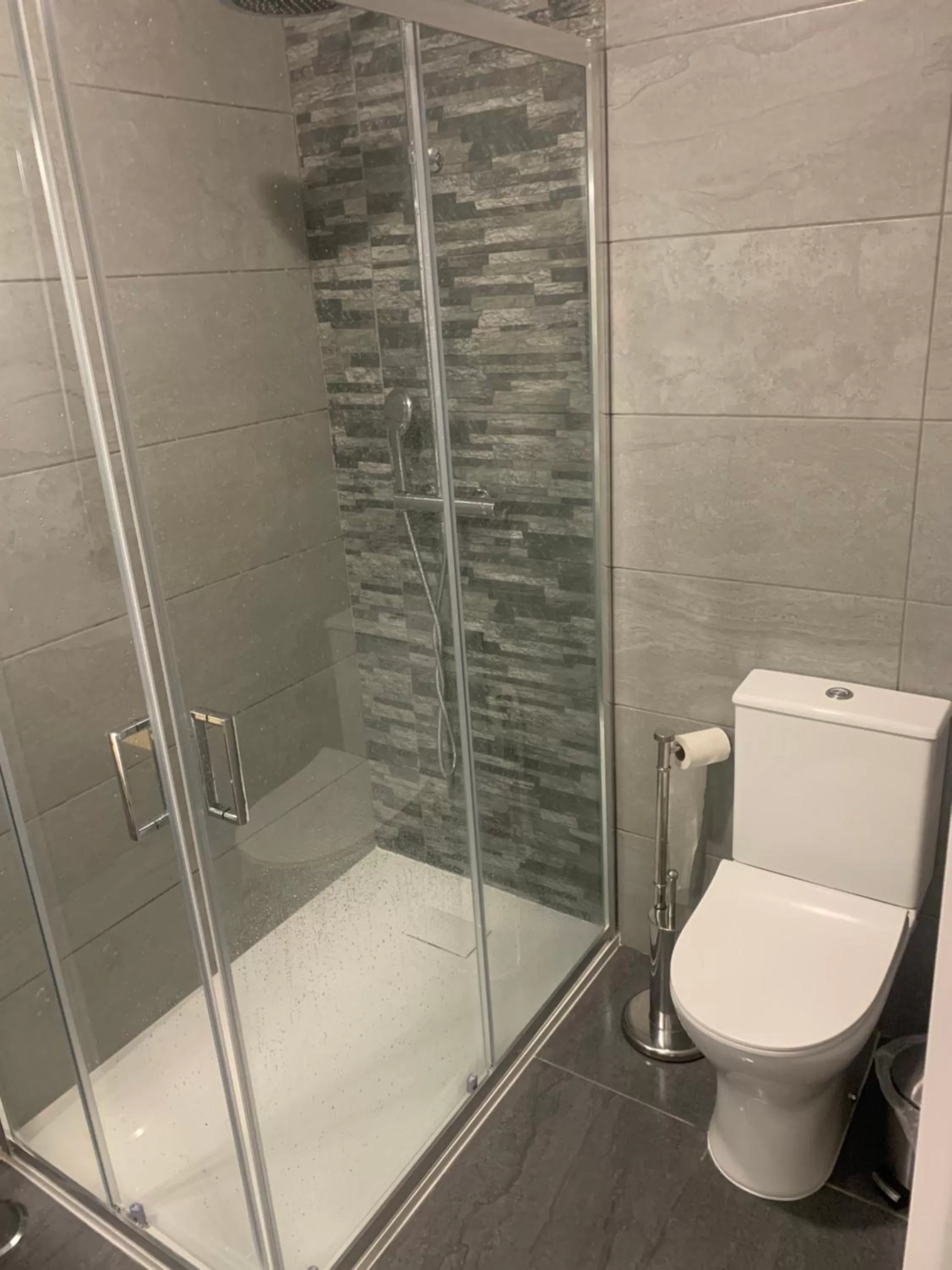 Bathroom in O frances