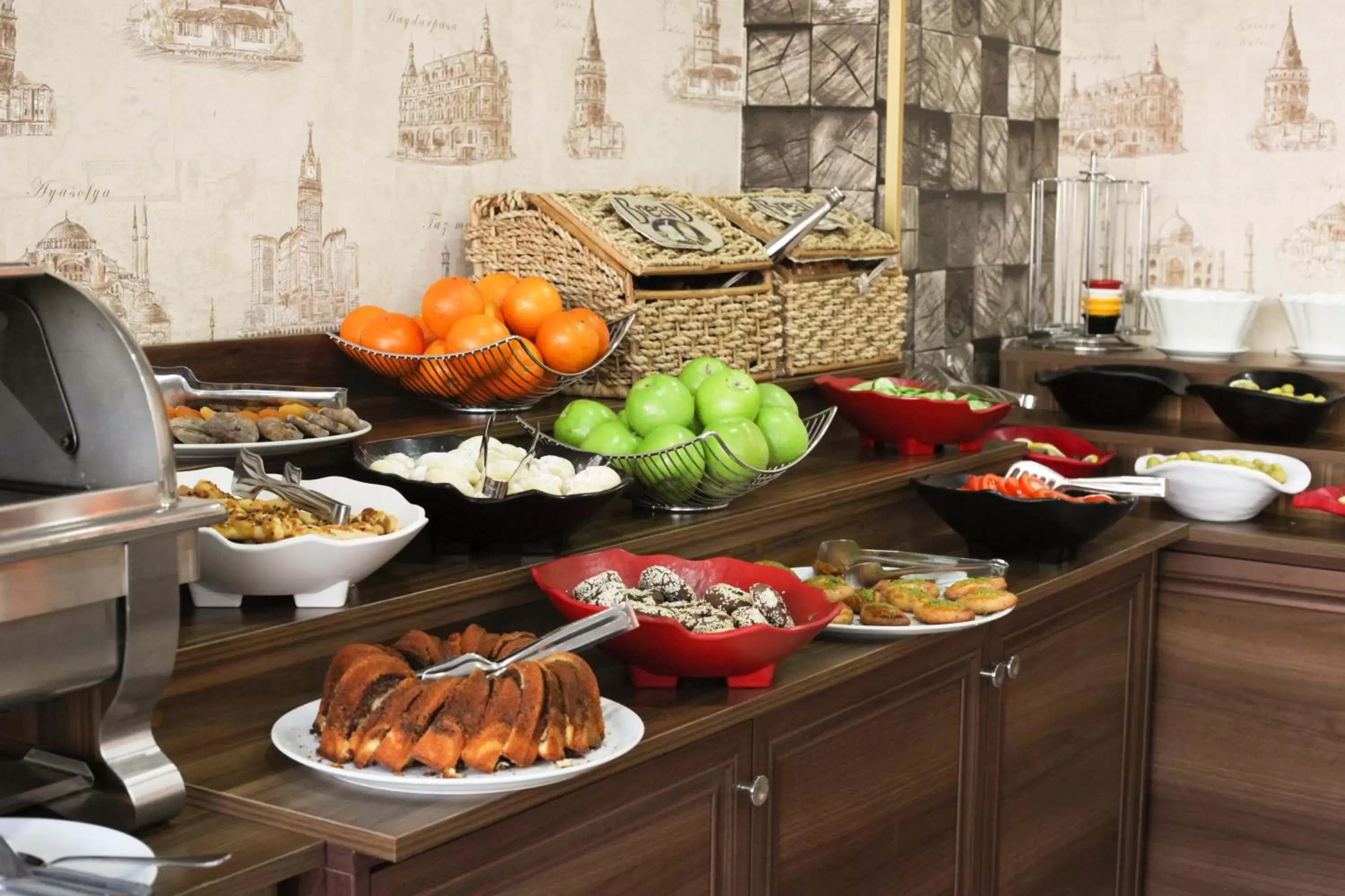 Food and drinks, Food in Ayasultan Hotel