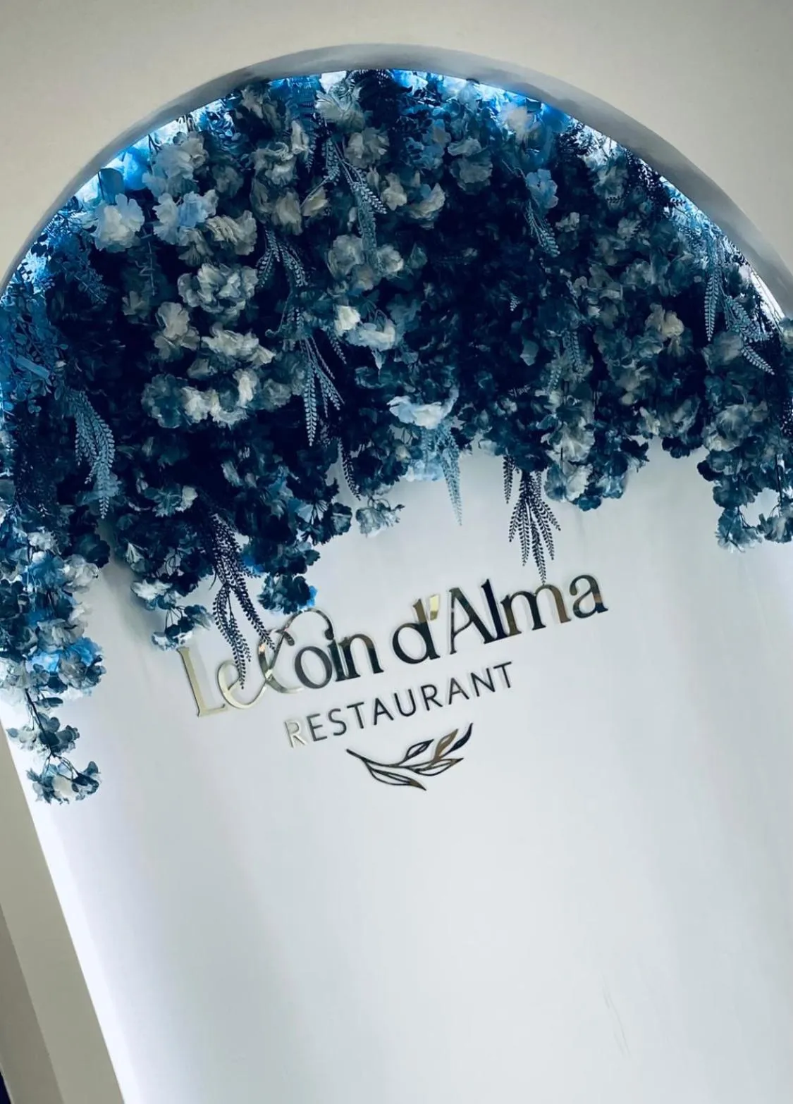 Restaurant/places to eat in Hôtel Restaurant Clément ADER