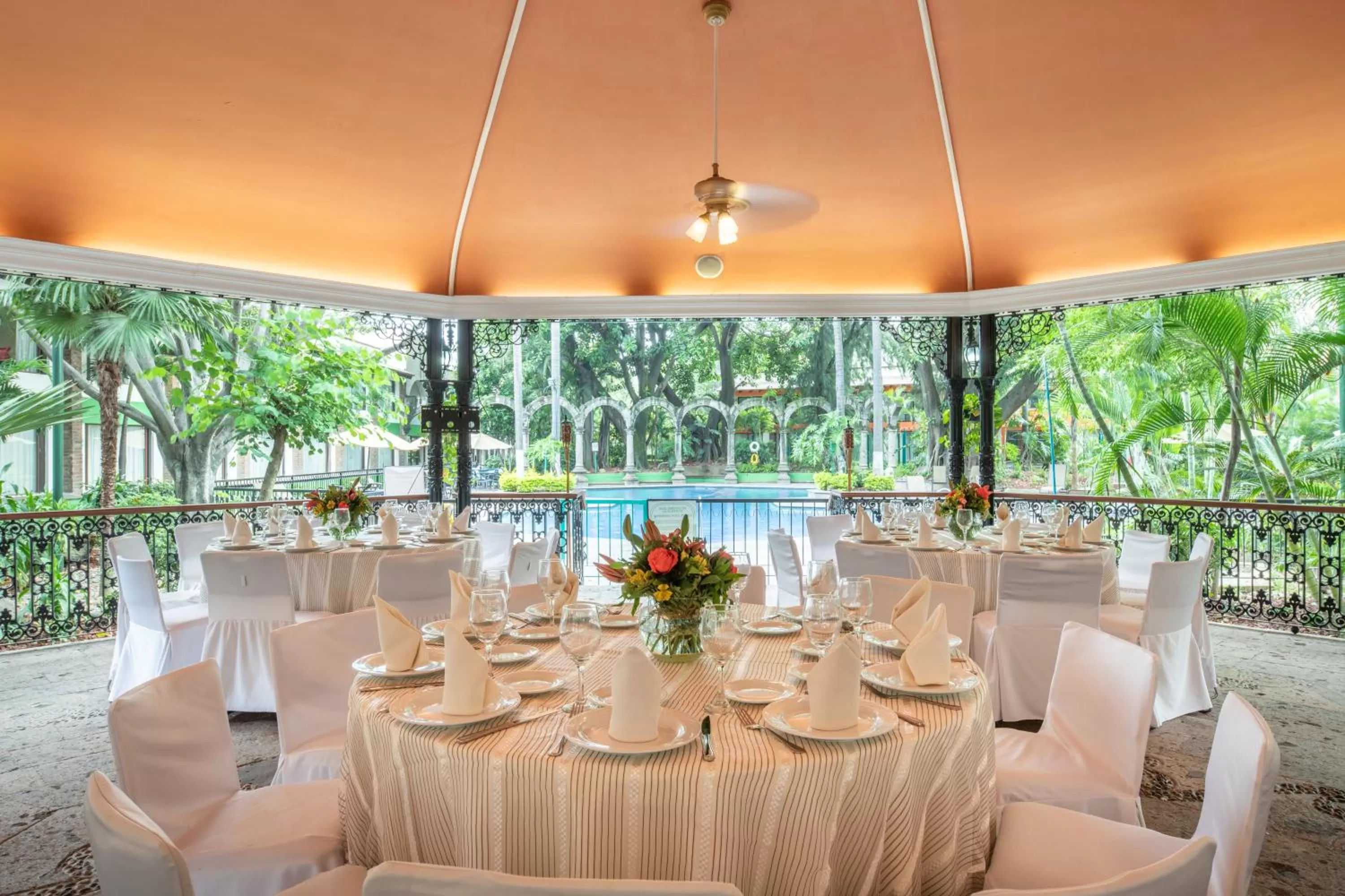 Meeting/conference room in Holiday Inn Guadalajara Expo Plaza del Sol by IHG