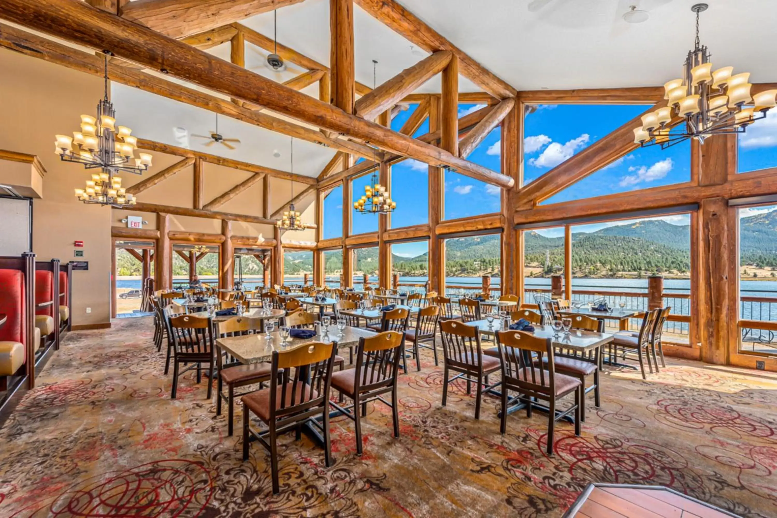 Restaurant/Places to Eat in The Estes Park Resort